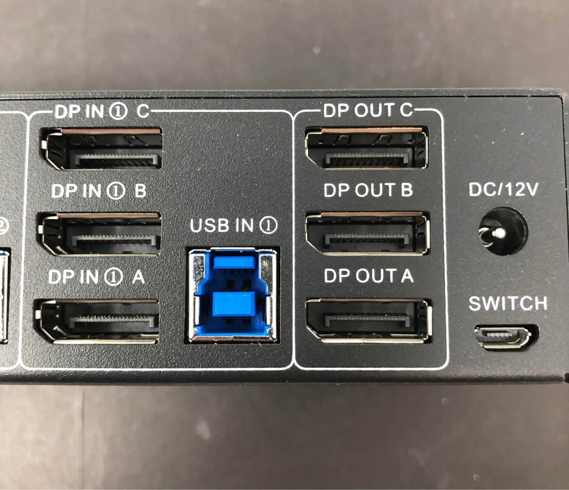 CKLau 4x3 Triple Monitor KVM Switch 8K@60Hz 4K@144Hz Pre-Owned - Thumbnail 3