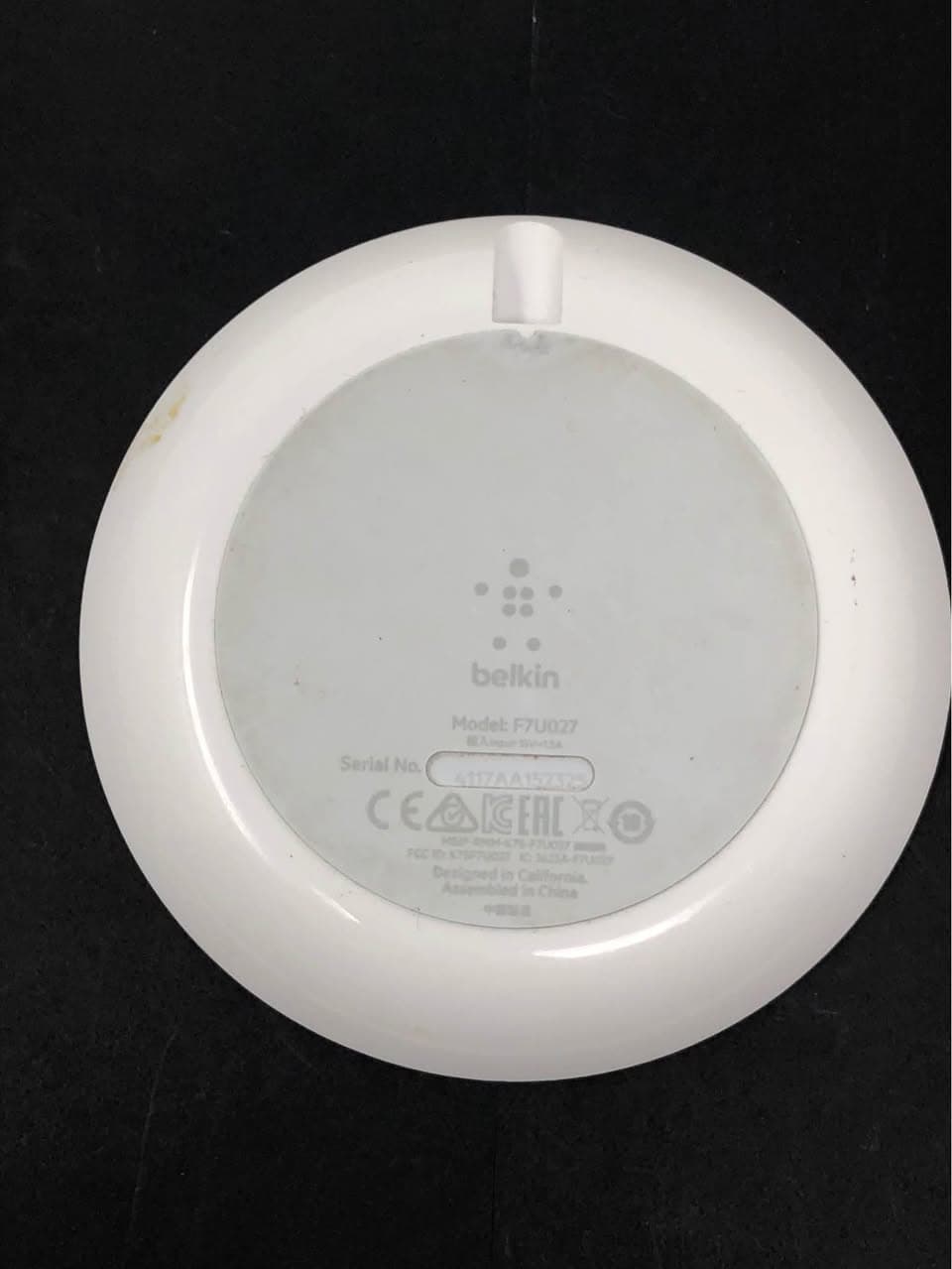 Belkin F7U027 Wireless Charging Pad for iPhone Pre-Owned - Thumbnail 4