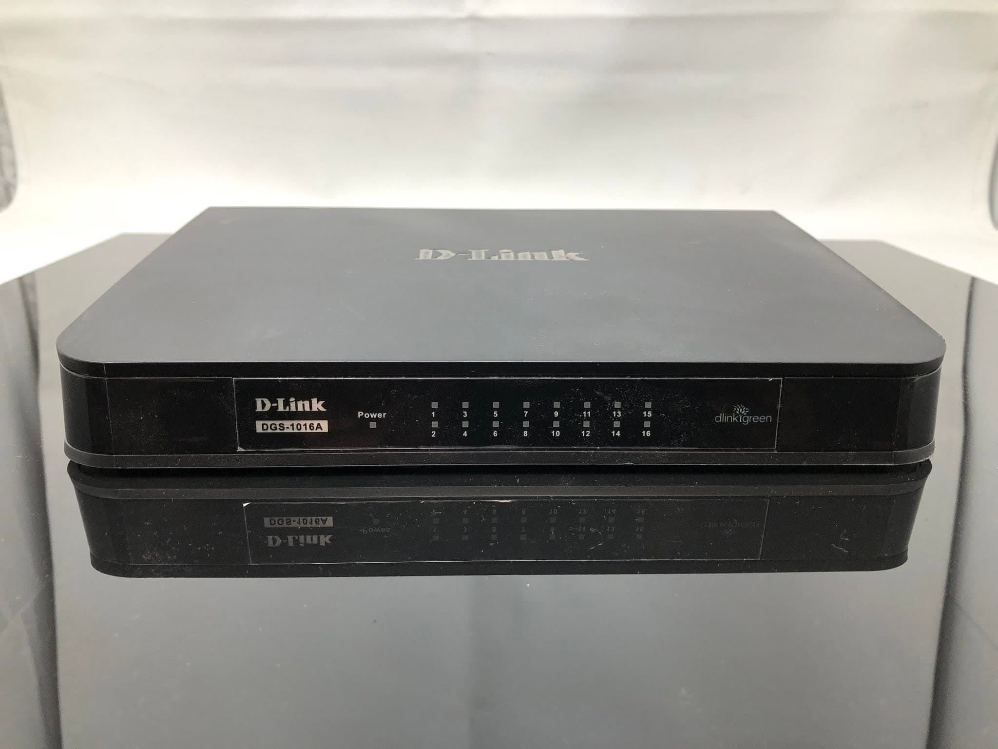 D-Link DGS-1016D 16-Port Gigabit Ethernet Switch Pre-Owned