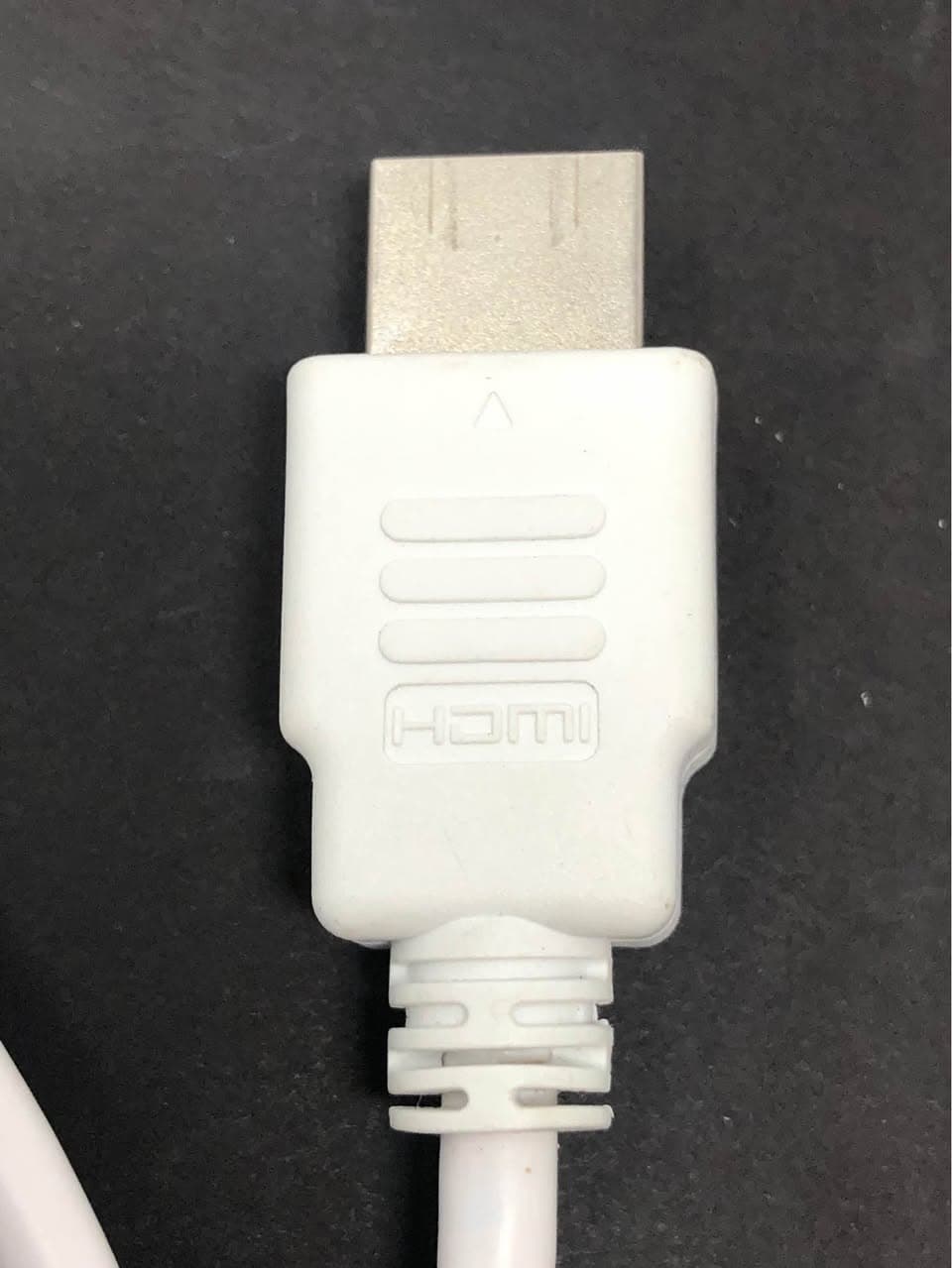 Belkin HDMI to HDMI Cable 4ft White Pre-Owned - Thumbnail 2
