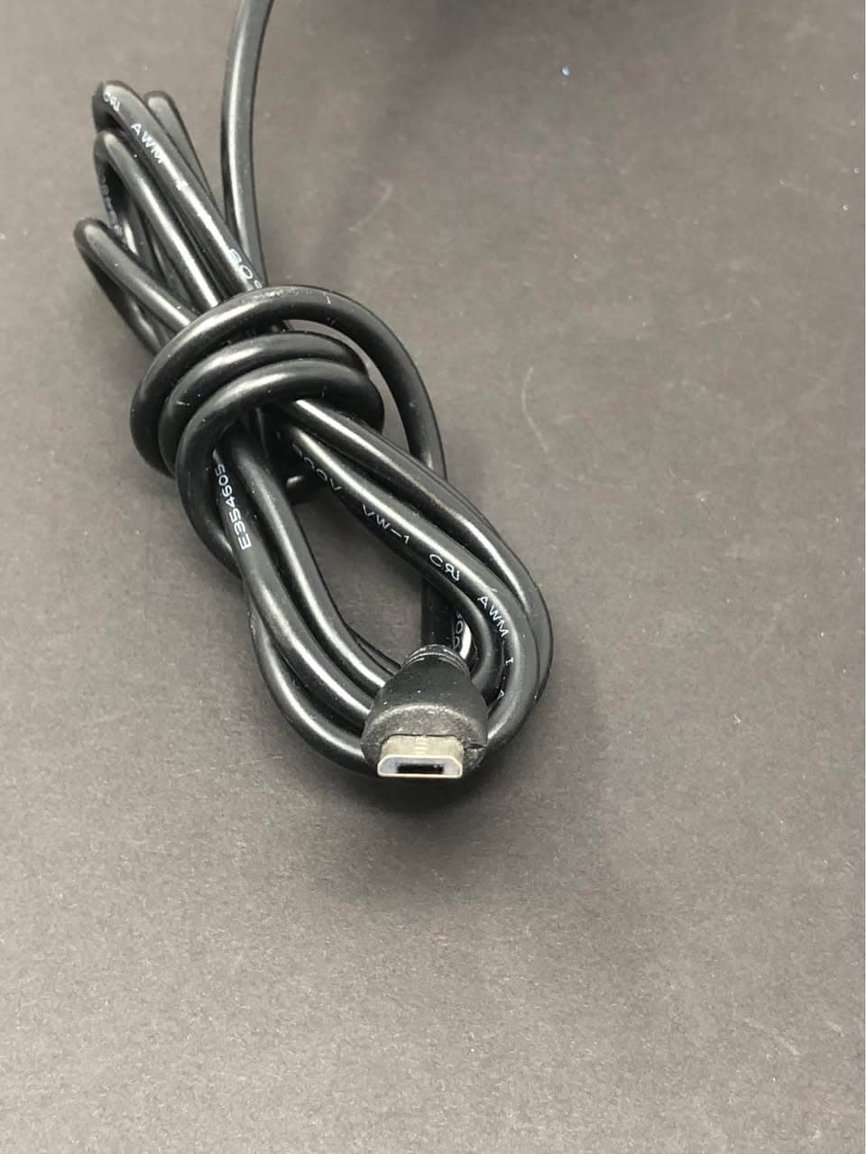 Switching AC/DC Adapter FJ-SW050300N 5V 3A Micro USB Pre-Owned - Thumbnail 2