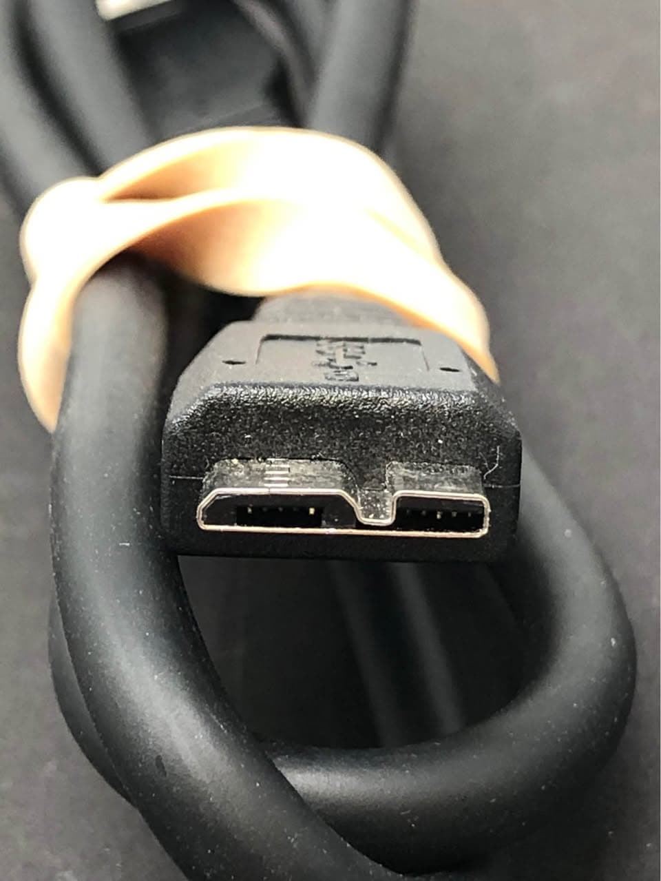 USB 3.0 A to Micro B Cable for Seagate/Samsung HDD Pre-Owned - Thumbnail 2