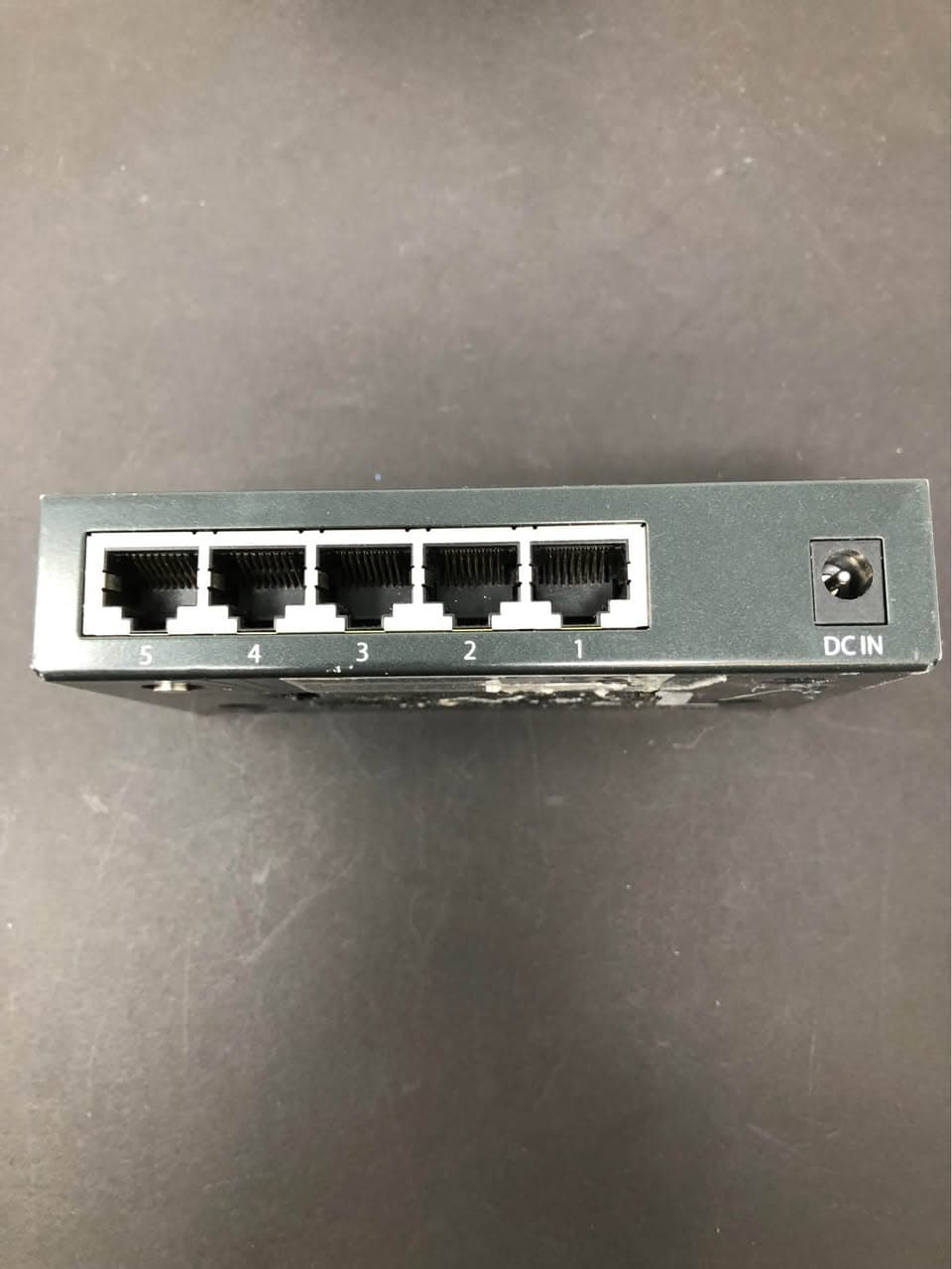 TRENDnet TEG-S5G 5-Port Gigabit Ethernet Metal Switch Pre-Owned - Thumbnail 6