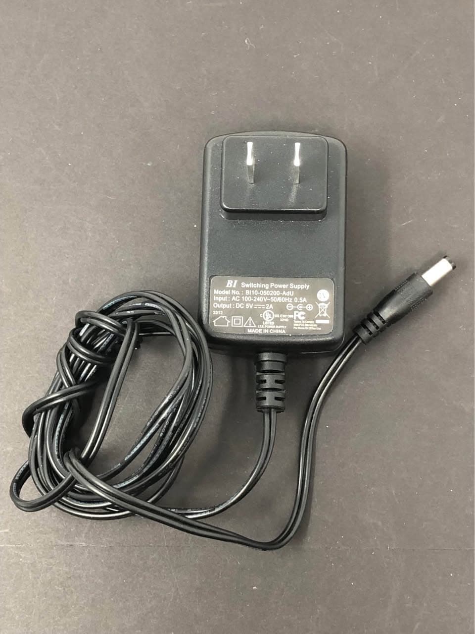 Switching AC Adapter BI10-050200-ADU 5V 2A Barrel 4.94mm Pre-Owned