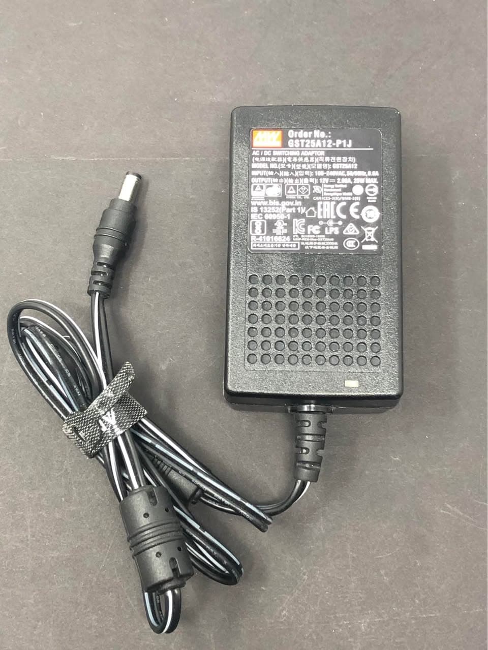 Mean Well GST25A12-P1J 12V 2.08A AC/DC Power Adapter Pre-Owned