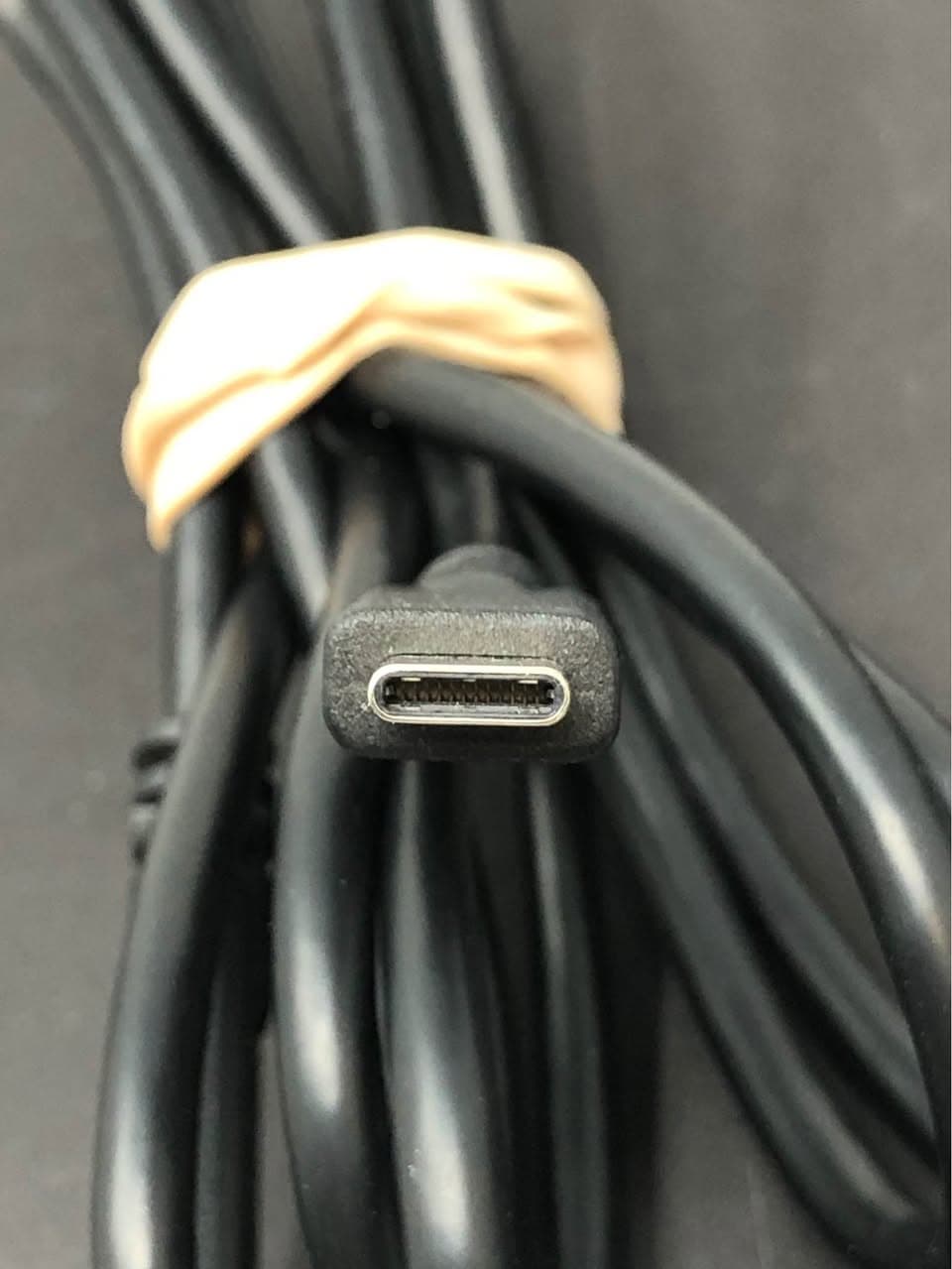 Anker Powerline+ USB-C to USB-C Cable 6ft Red Pre-Owned - Thumbnail 2