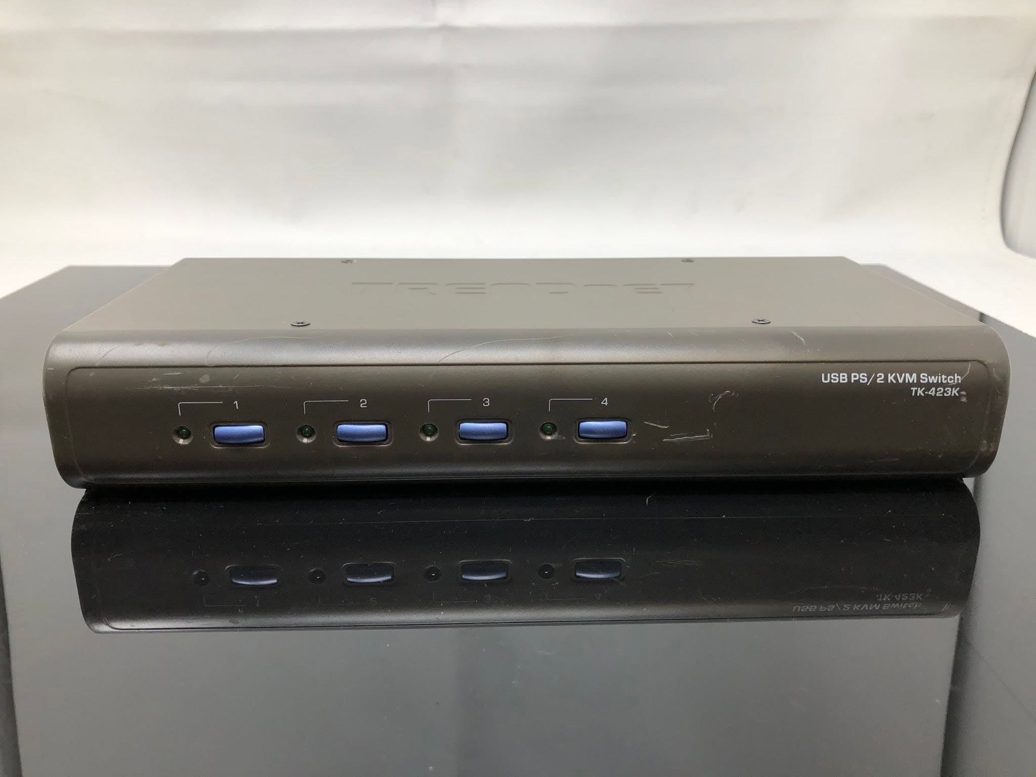 TRENDnet TK-423K 4-Port USB PS/2 KVM Switch Pre-Owned