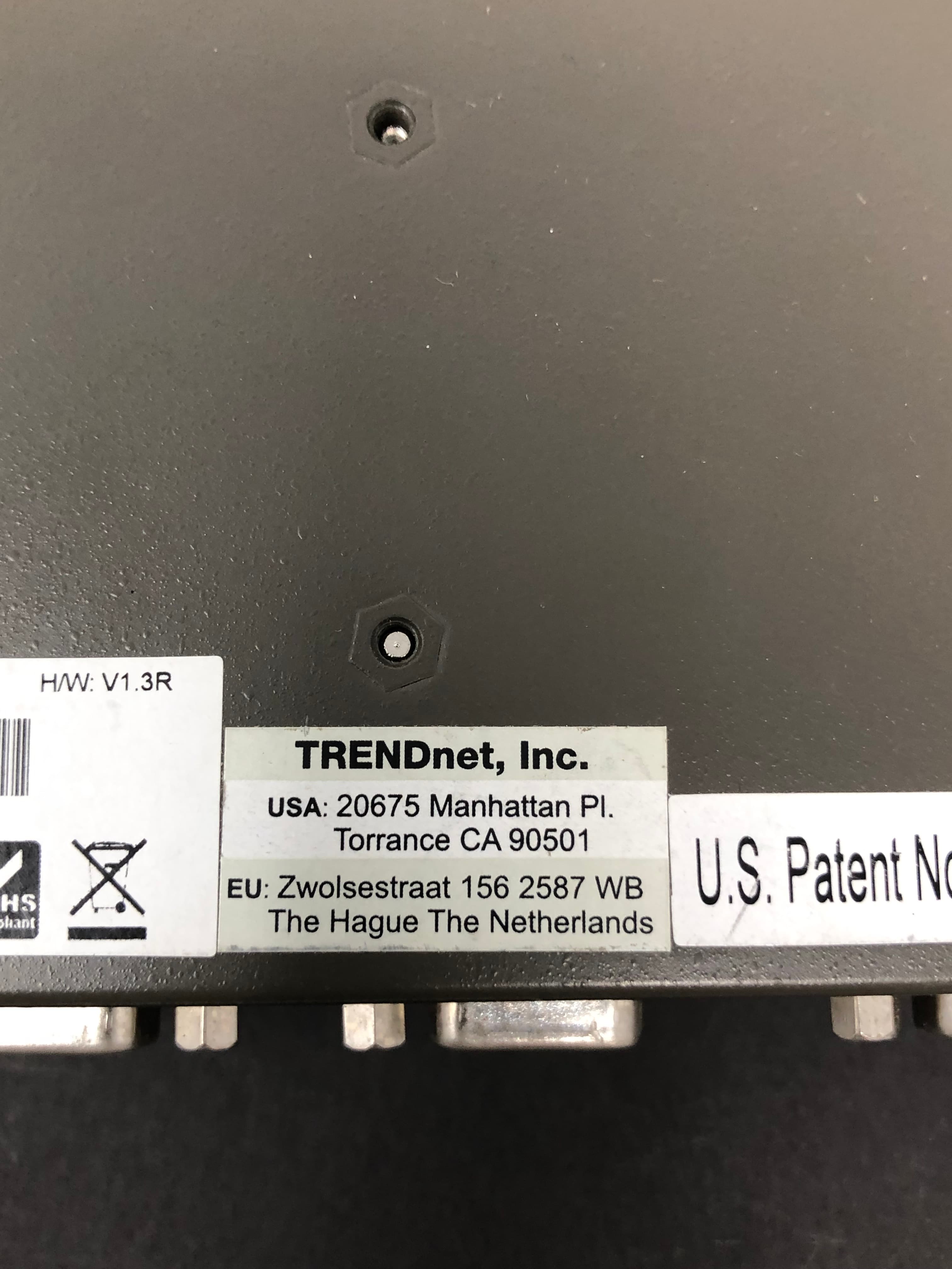 4-Port USB / PS/2 KVM Switch Kit w/ Audio - Thumbnail 3