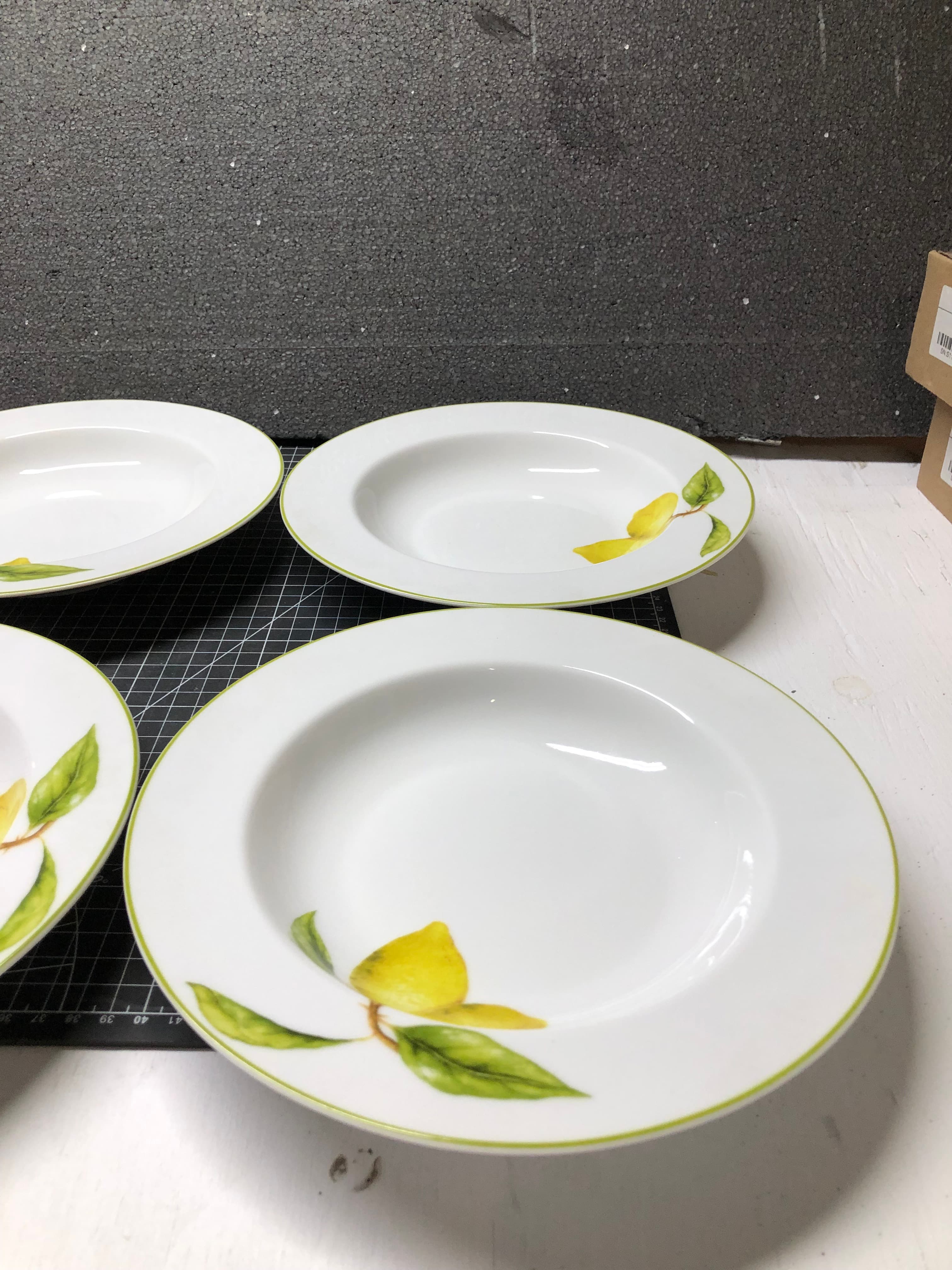 Set of 6 Lemon Patterned Ceramic Plates - New, Elegant Dining Essentials - Thumbnail 2