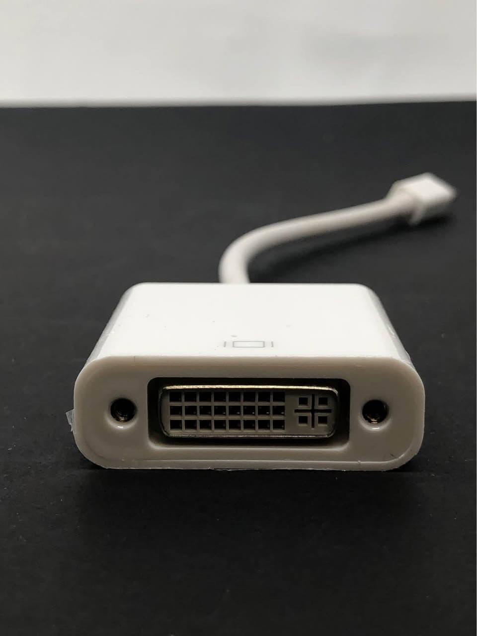 Mini DisplayPort to DVI Adapter Cable 6" White Pre-Owned - Thumbnail 5