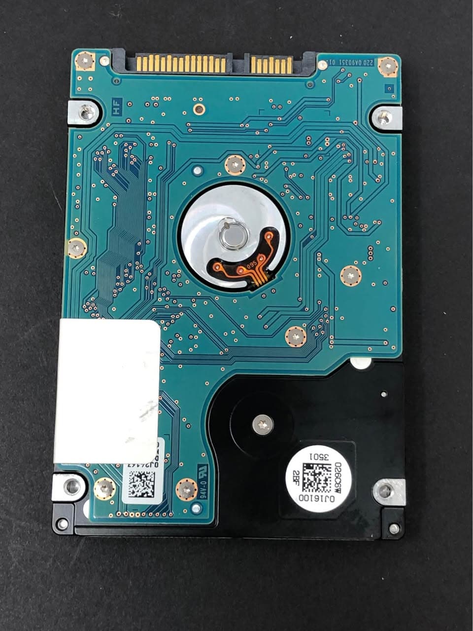 HGST HTS725050A7E630 500GB SATA 2.5" HDD Pre-Owned - Thumbnail 2