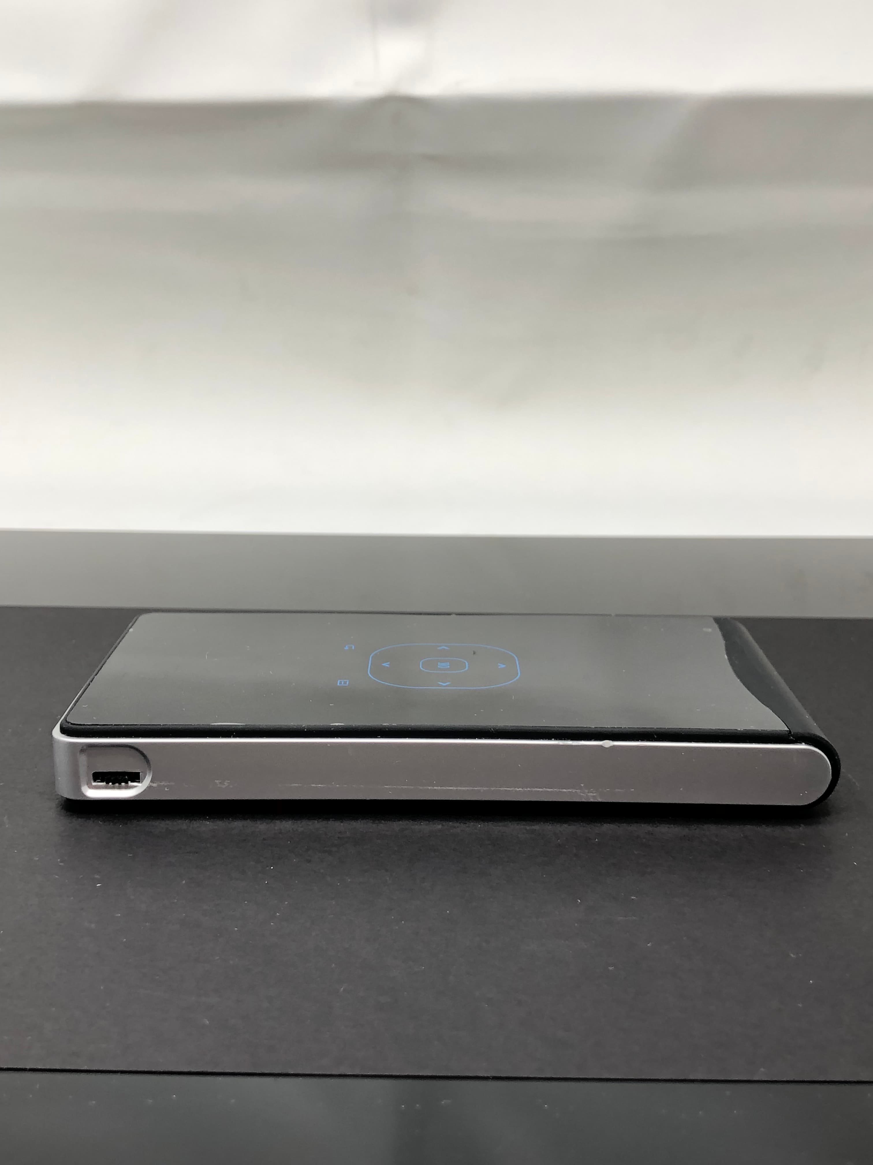 DLP100WM Mini Projector DLP Technology Portable Pre-Owned - Thumbnail 7