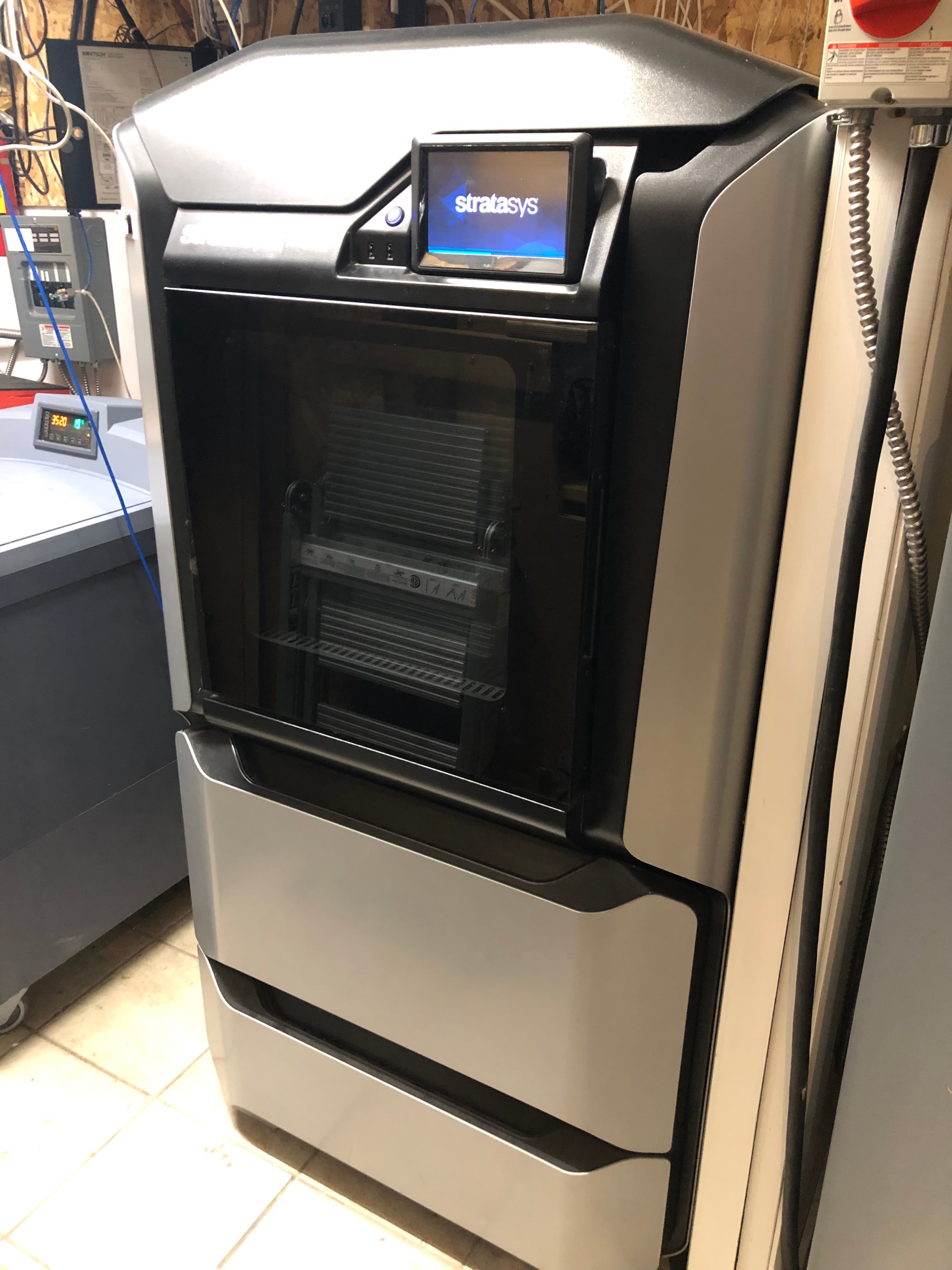 Stratasys F370 3D Printer Pre-Owned - Thumbnail 5