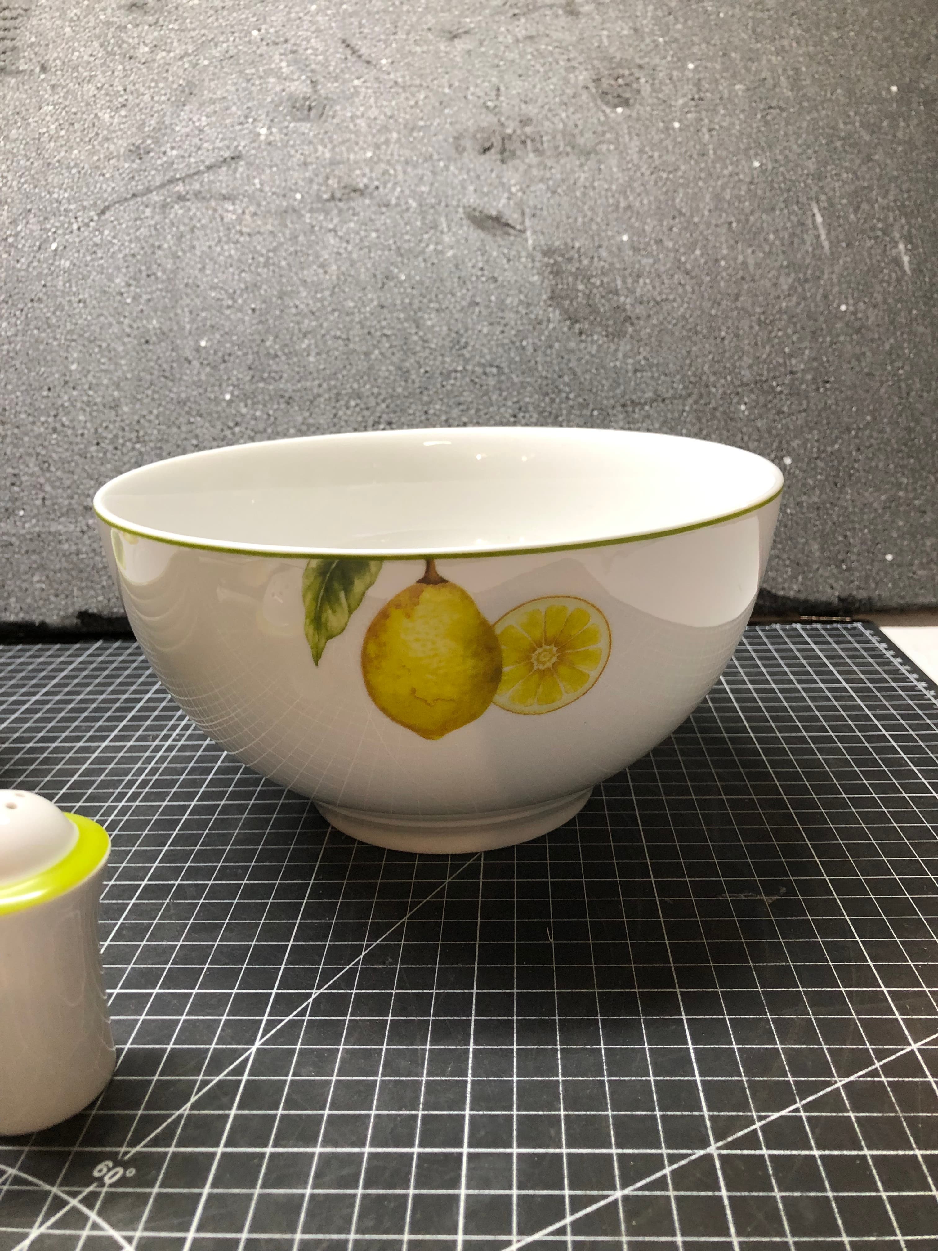 Lemon Design Dinnerware Set - 5 Plates, 3 Spoons, Bowl, Shaker New - Thumbnail 2