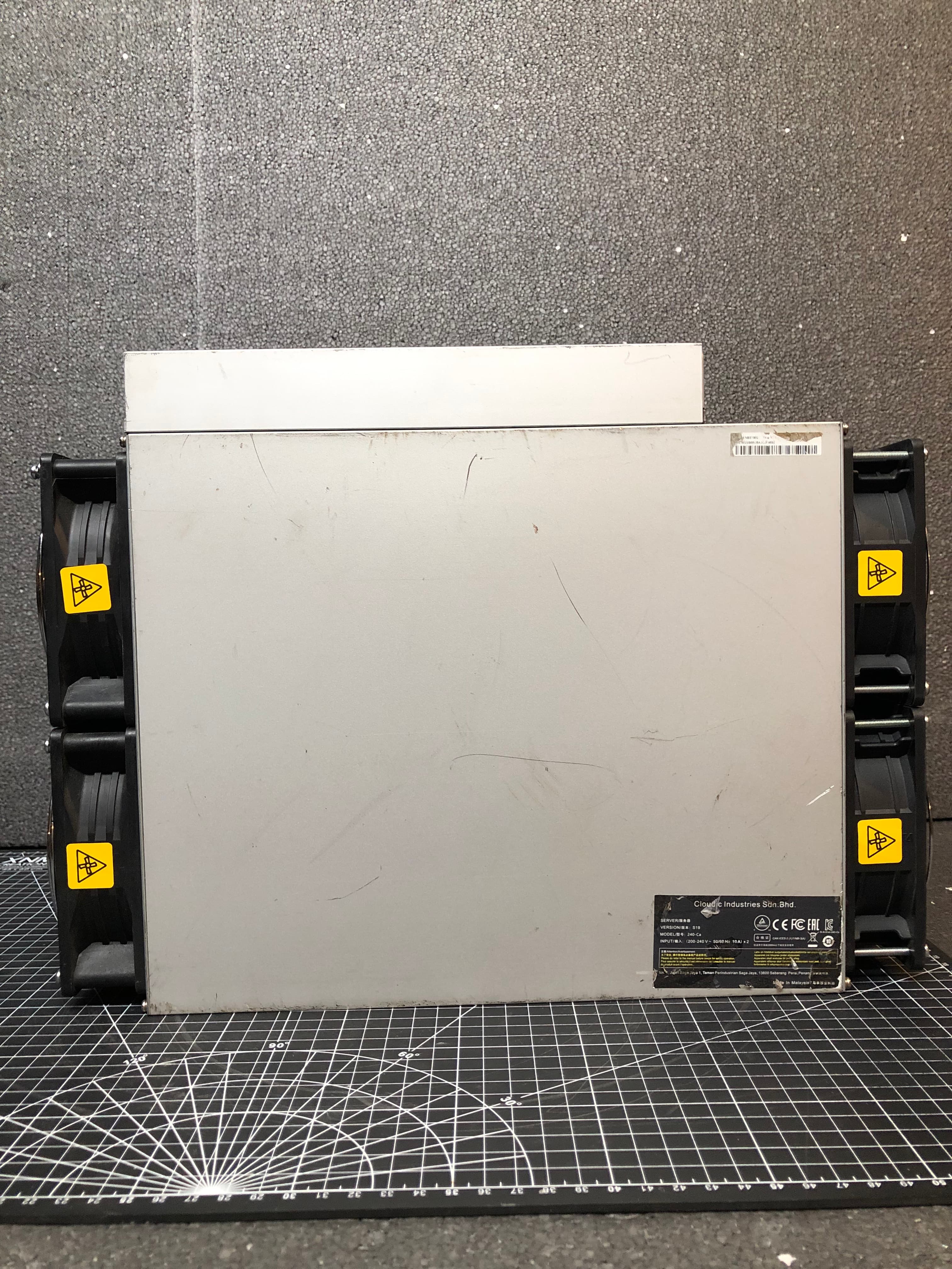 Bitmain Antminer S19 95 TH/s Bitcoin Miner Pre-Owned - Thumbnail 5