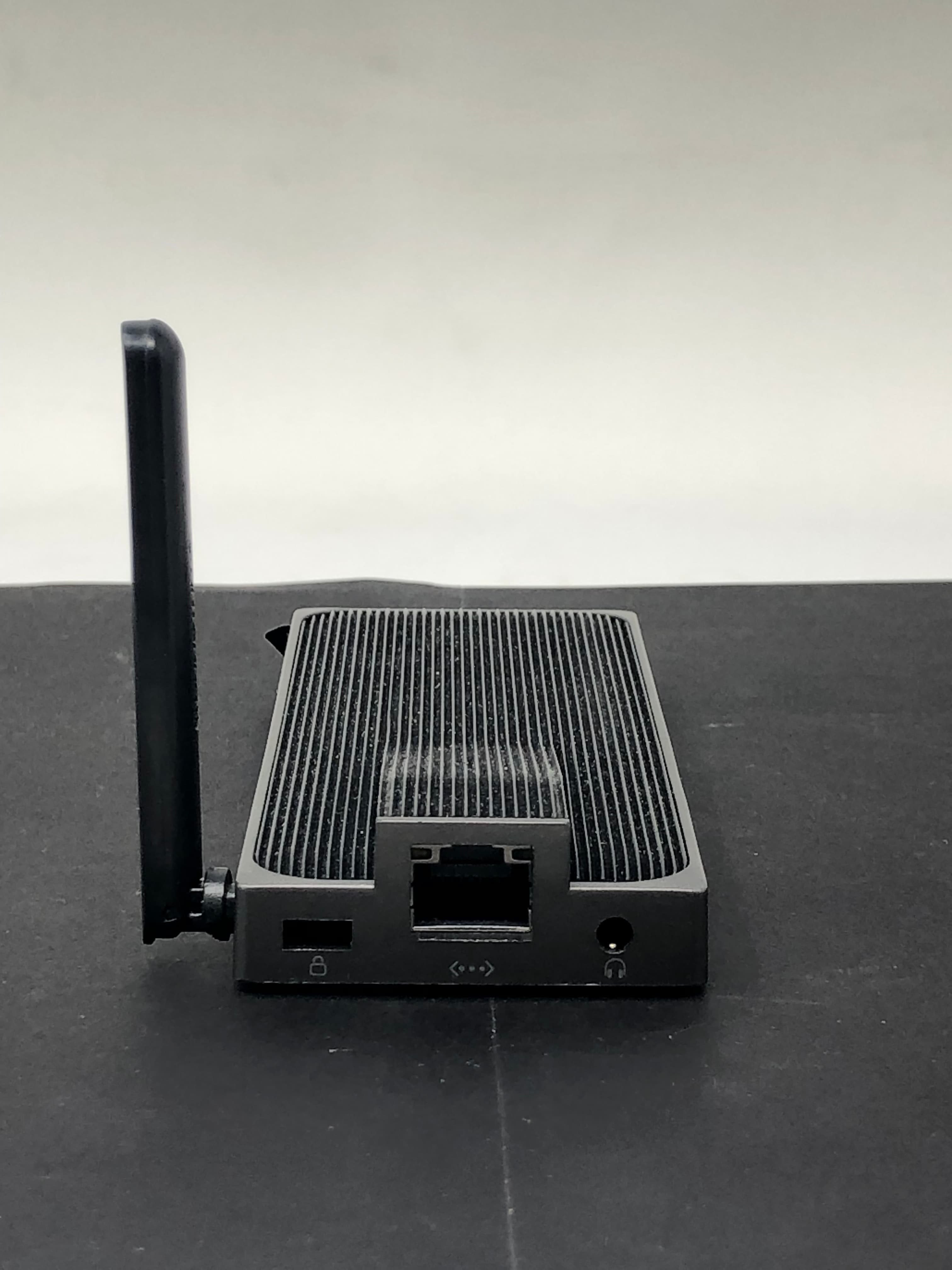 AWOW NV415 Wireless HDMI Transmitter 1080p 5GHz Pre-Owned - Thumbnail 4