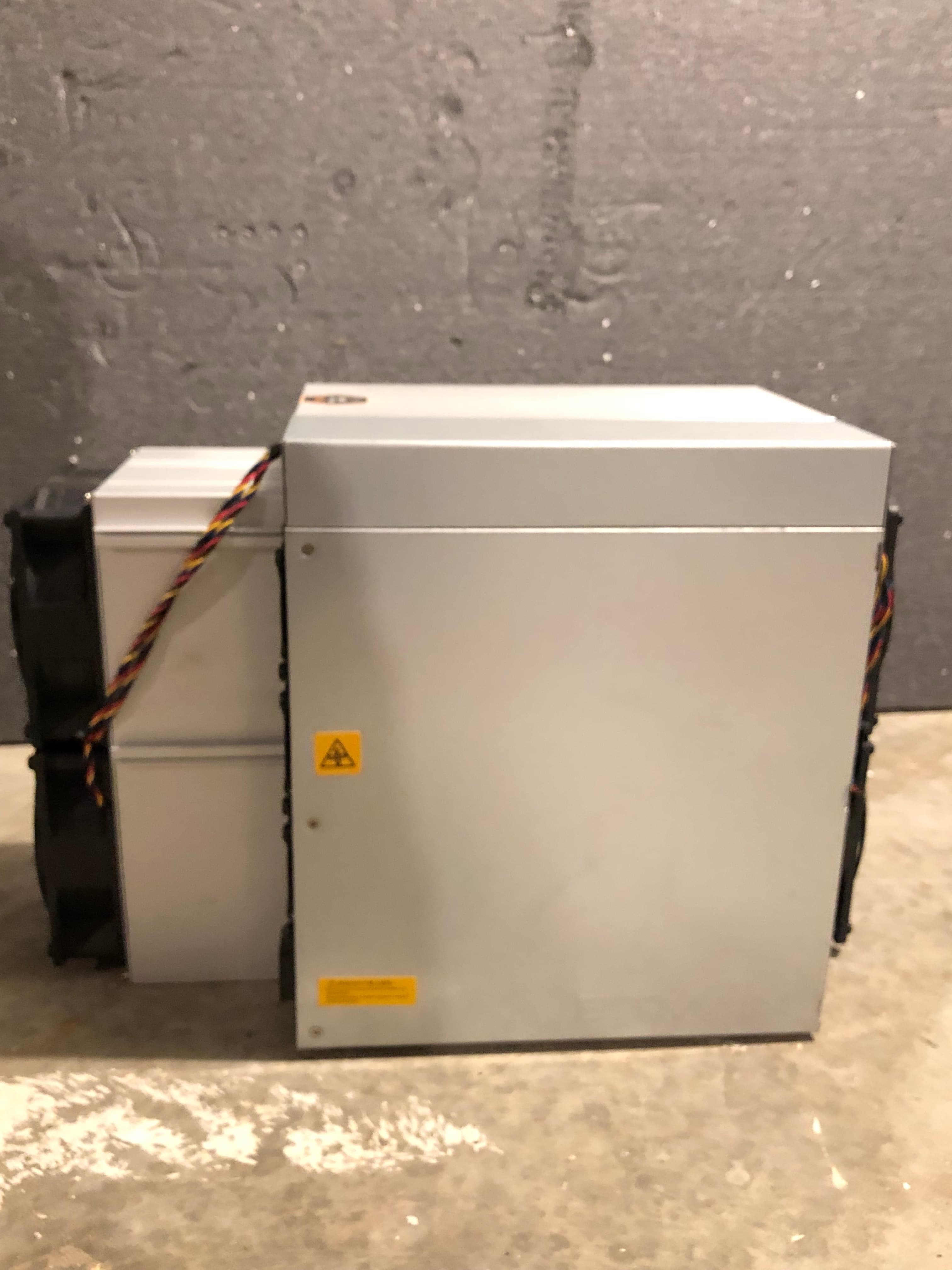 Antminer KS5 21T Crypto Miner Pre-Owned - Thumbnail 7