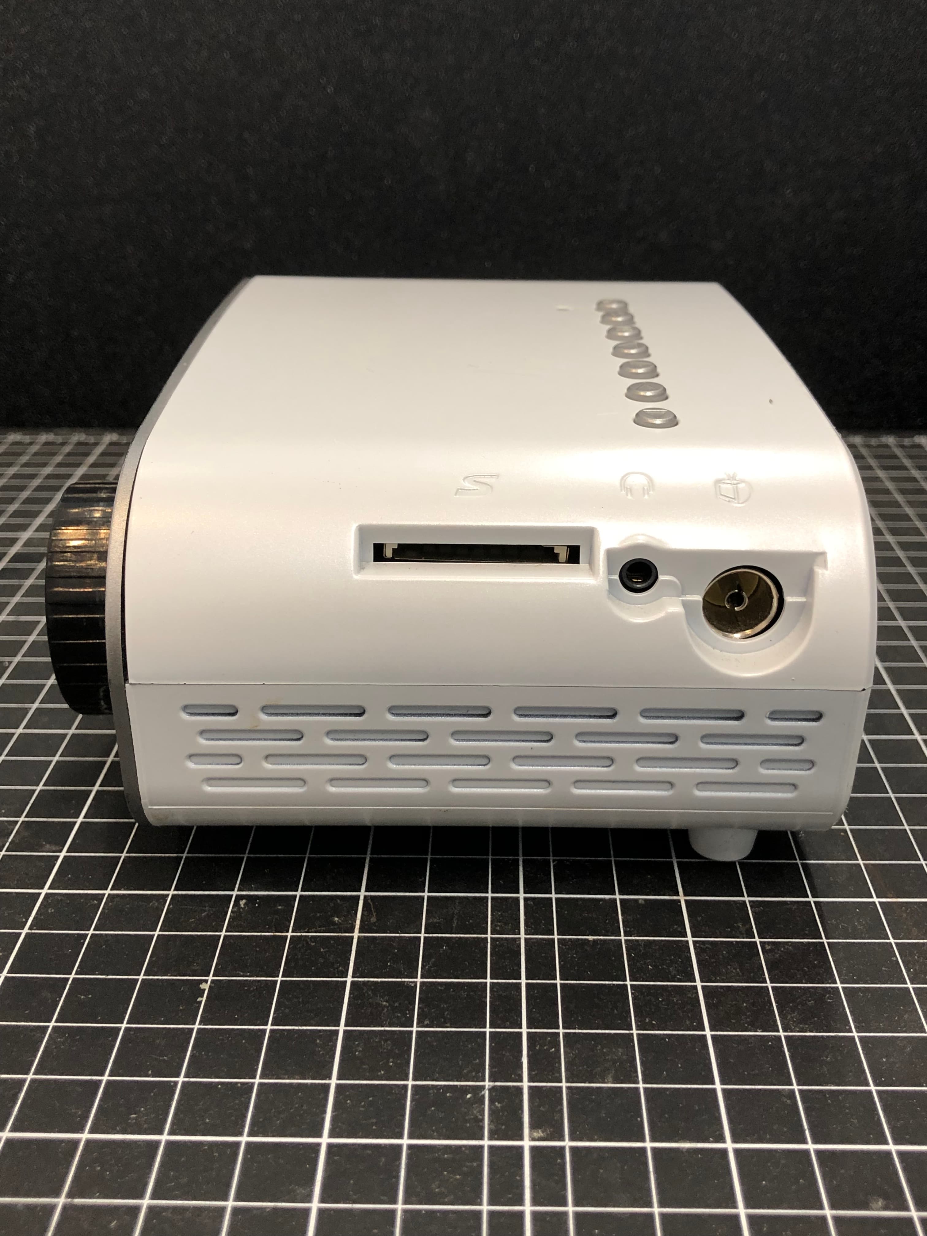 Simplebeamer GP802A LED Projector Pre-Owned - Thumbnail 7