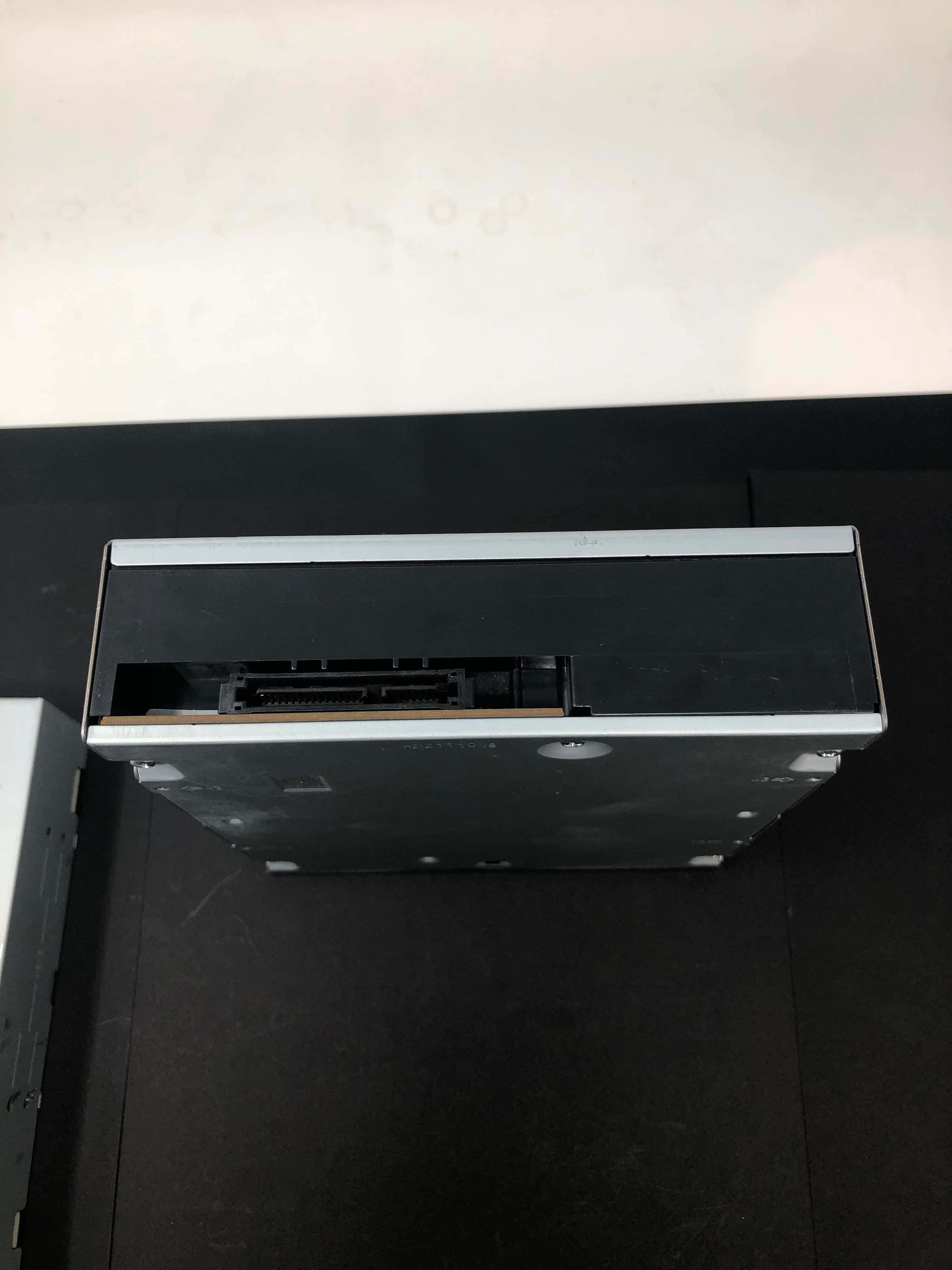 LG GH24NS90 DVD-RW Optical Drive SATA Pre-Owned - Thumbnail 5