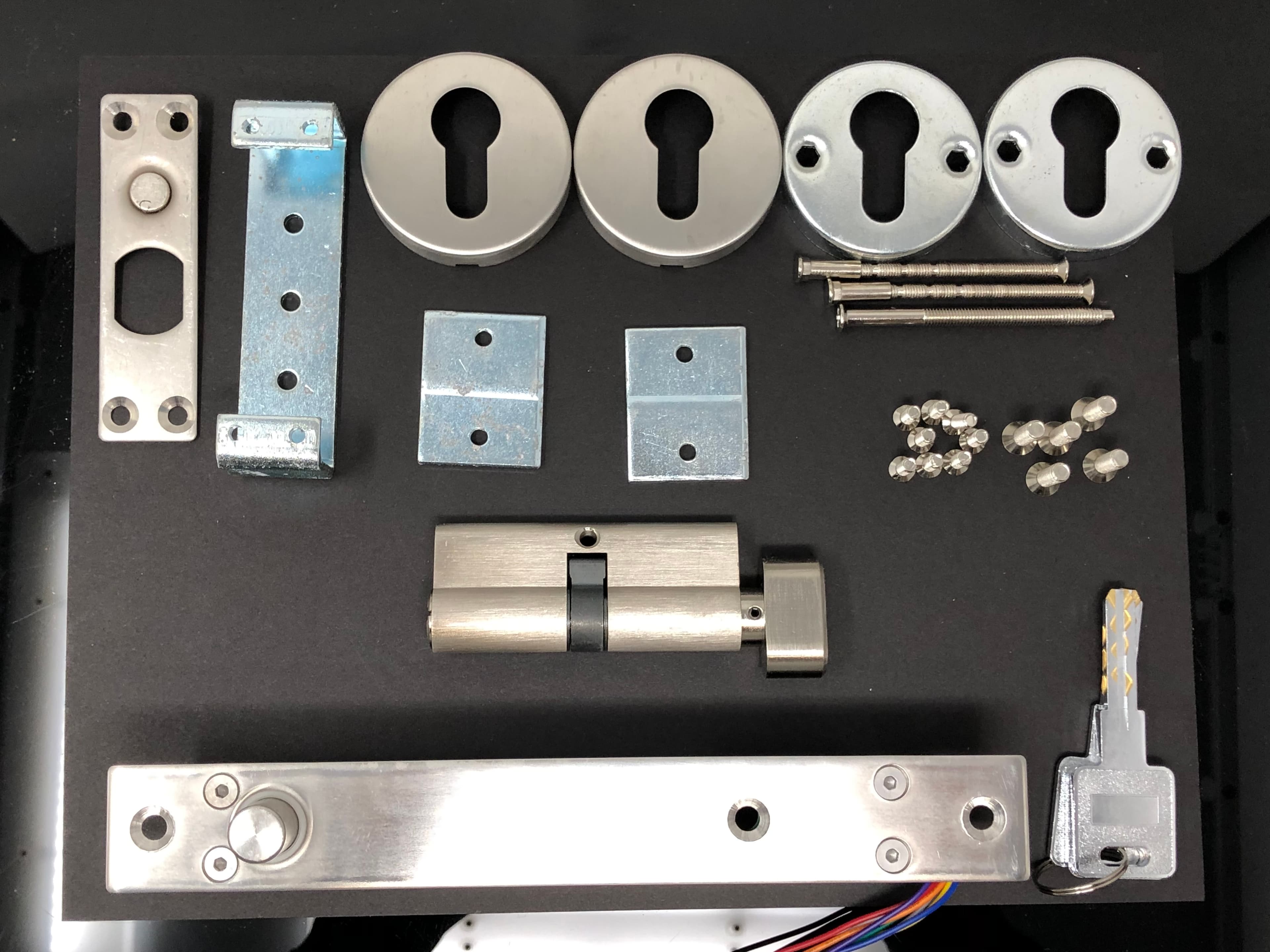 VI-809ST Electric Bolt Lock with Cylinder - New, Secure Entry System - Thumbnail 6