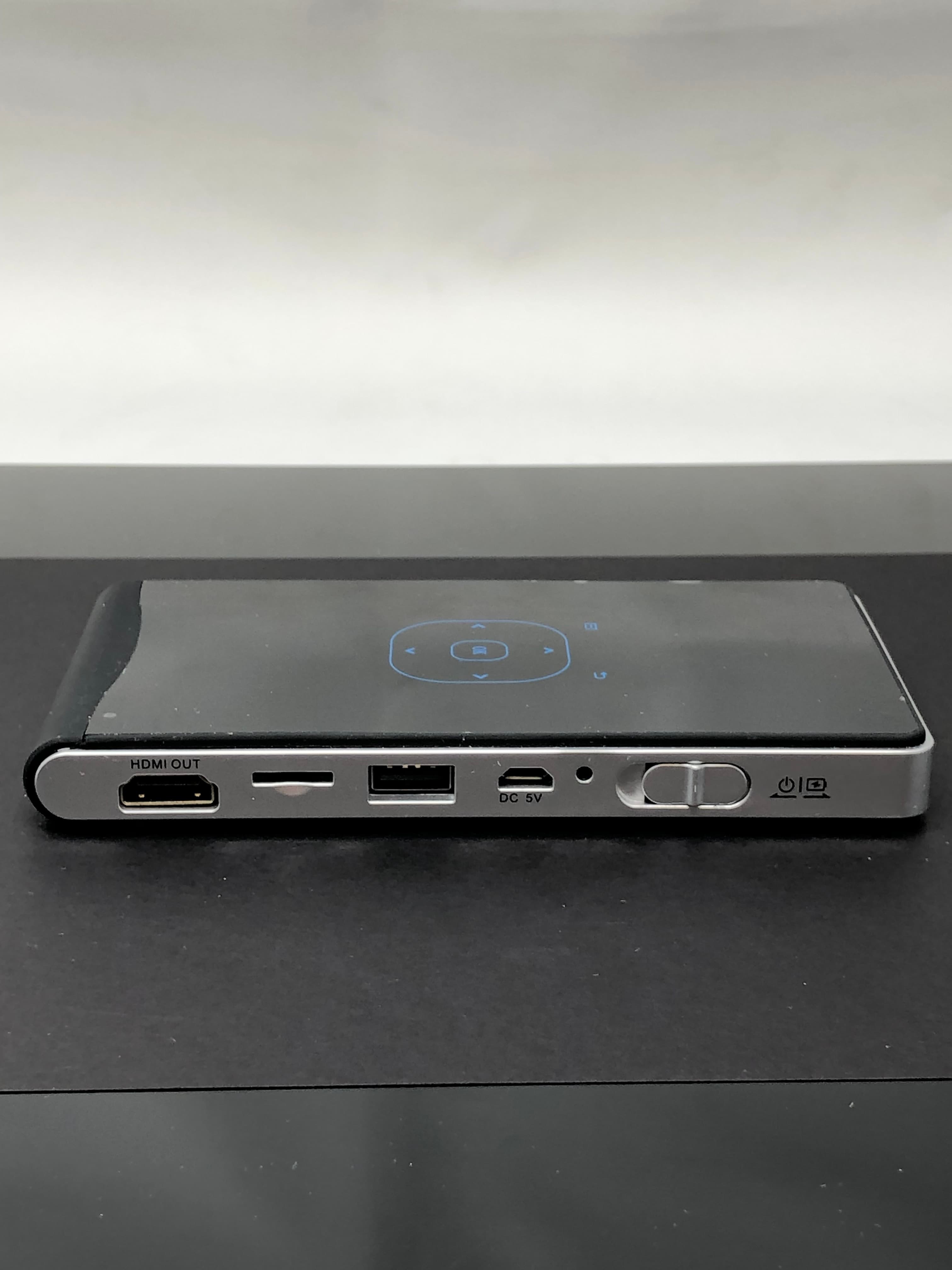 DLP100WM Mini Projector DLP Technology Portable Pre-Owned - Thumbnail 5