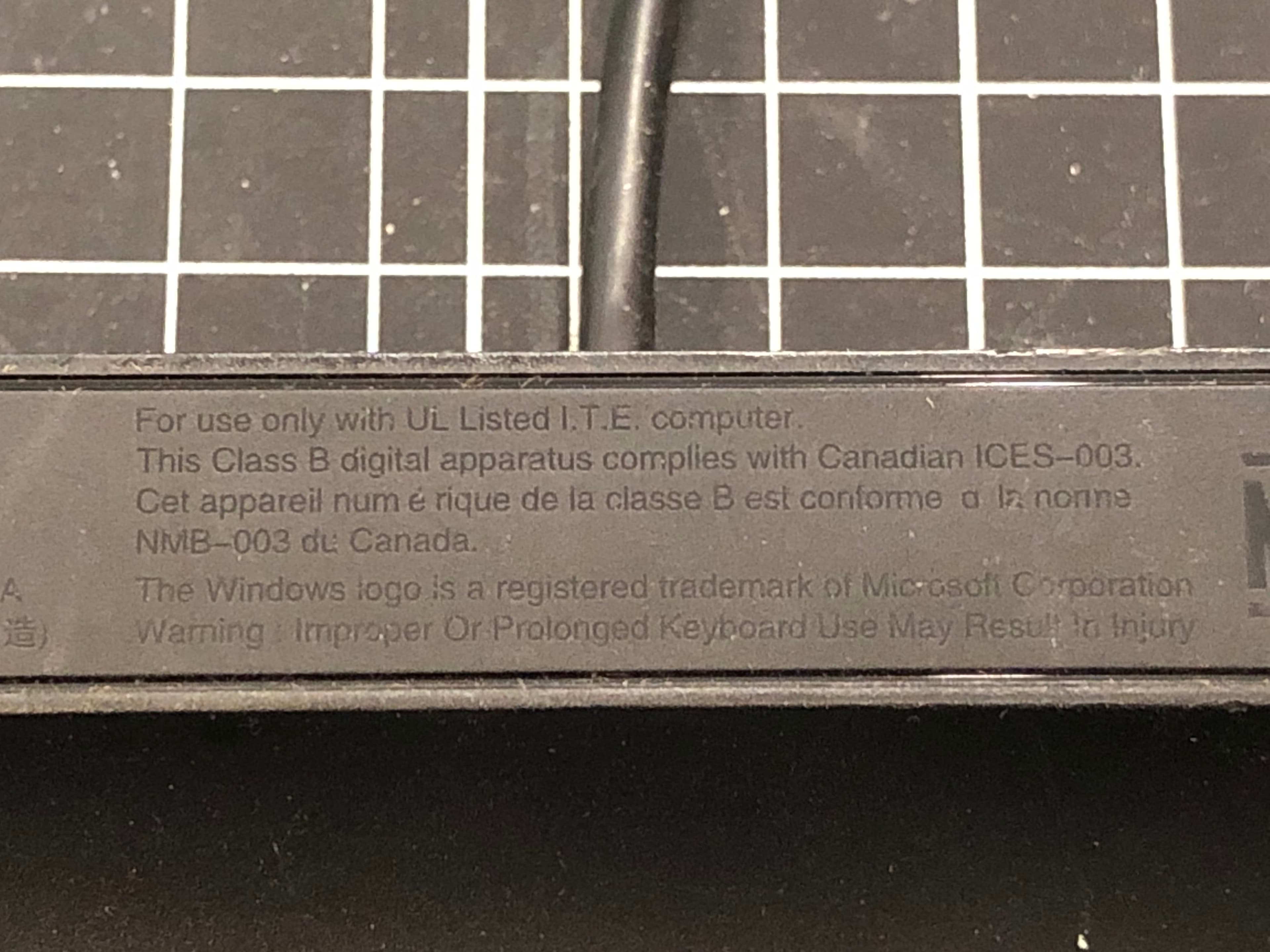 Dell KB213p Wired Keyboard USB Black Pre-Owned - Thumbnail 3