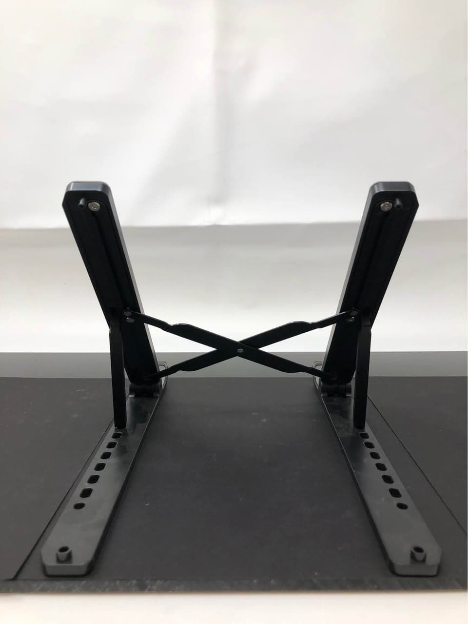 OMOTON Ergonomic Adjustable Laptop Stand 7-Levels Pre-Owned - Thumbnail 3