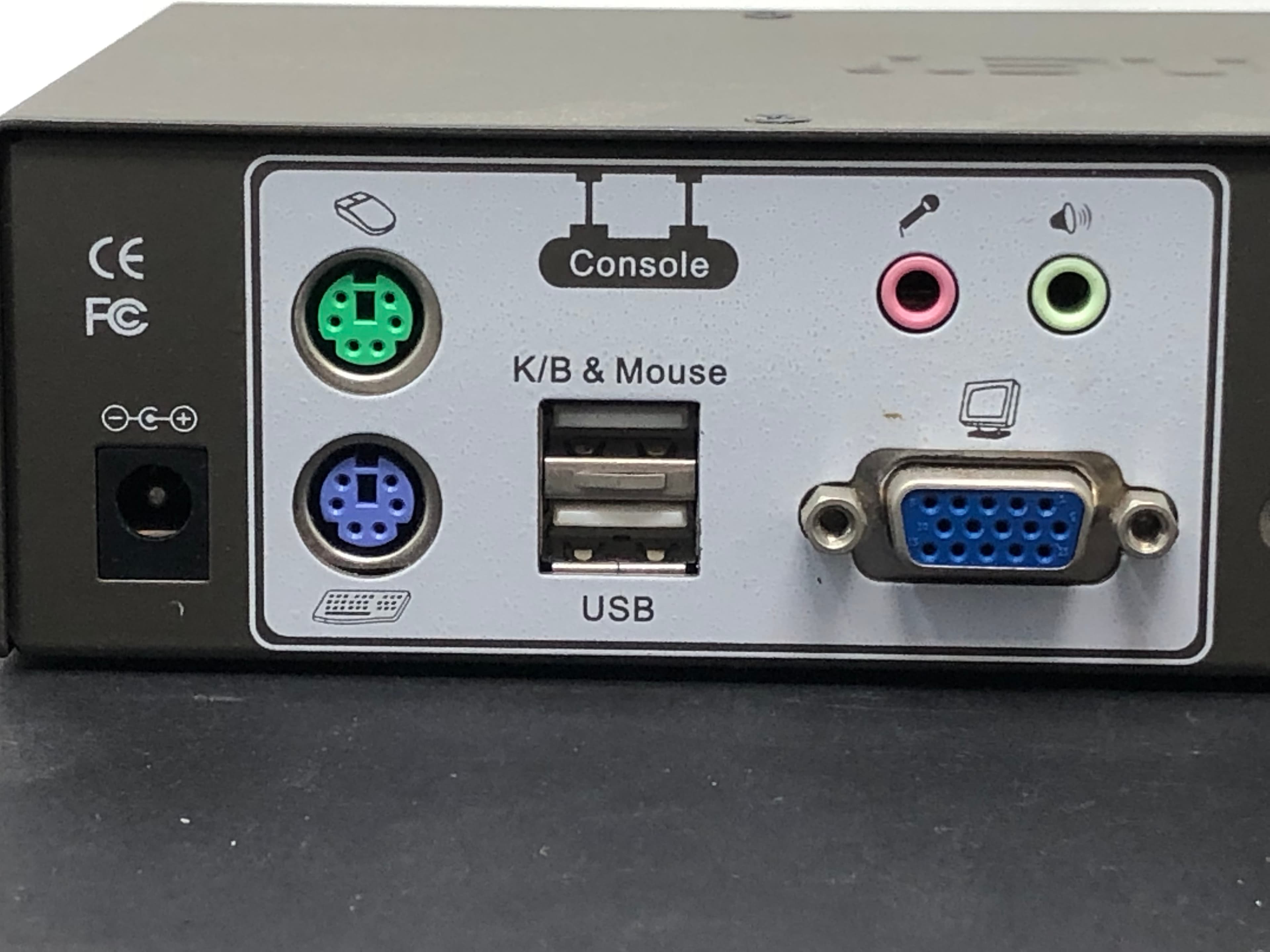4-Port USB / PS/2 KVM Switch Kit w/ Audio - Thumbnail 6