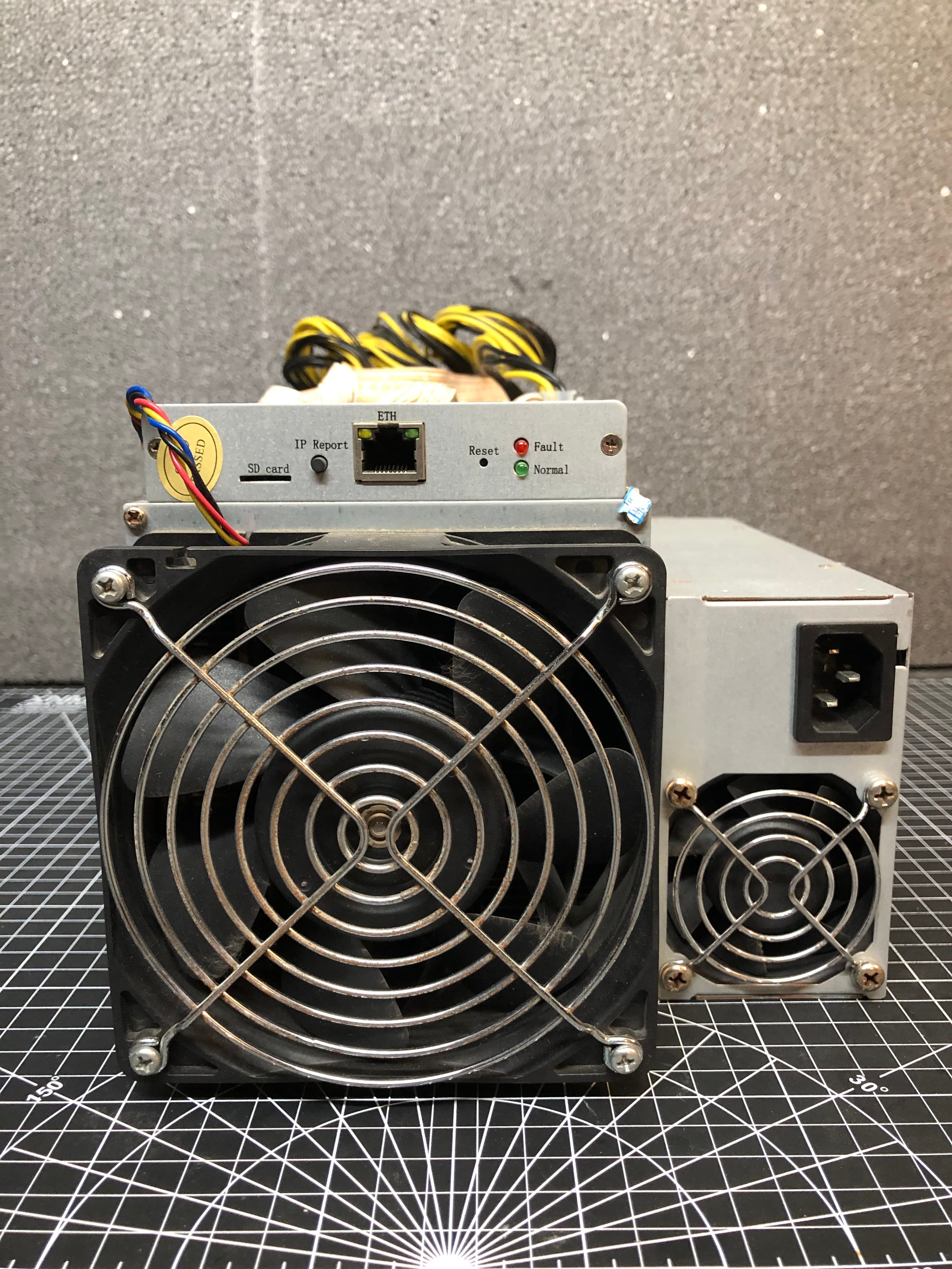 Bitmain Antminer S9 13.5TH/s Bitcoin Miner 1375W Pre-Owned