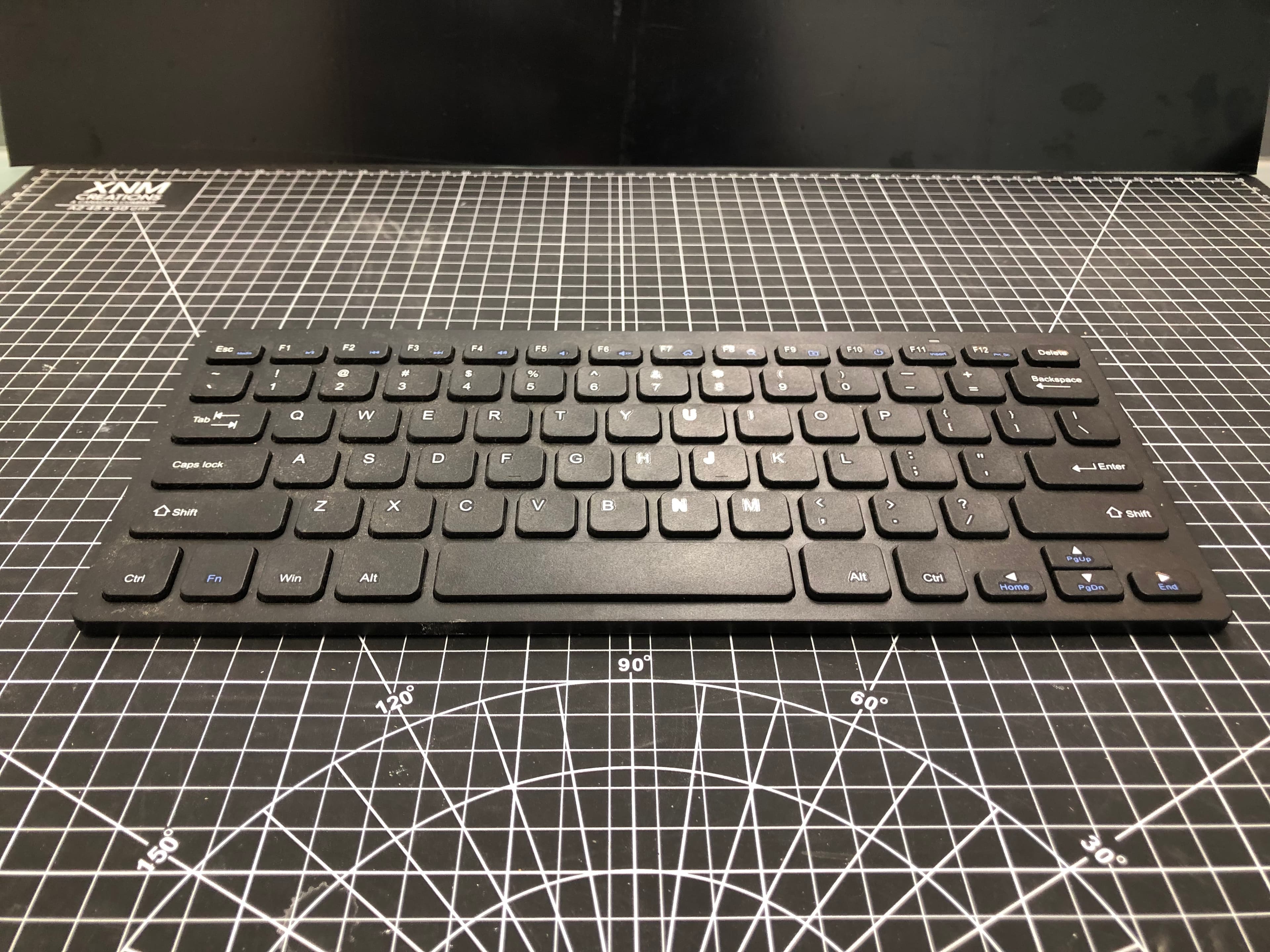 Anker A7726 Ultra Compact Bluetooth Keyboard Pre-Owned - Thumbnail 3