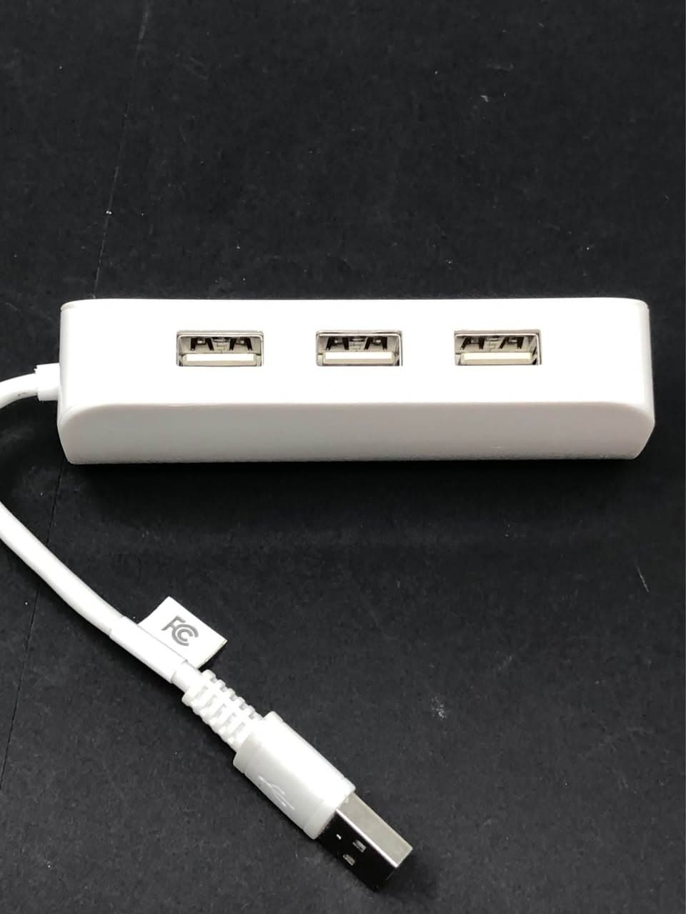 4-Port USB Hub White Pre-Owned