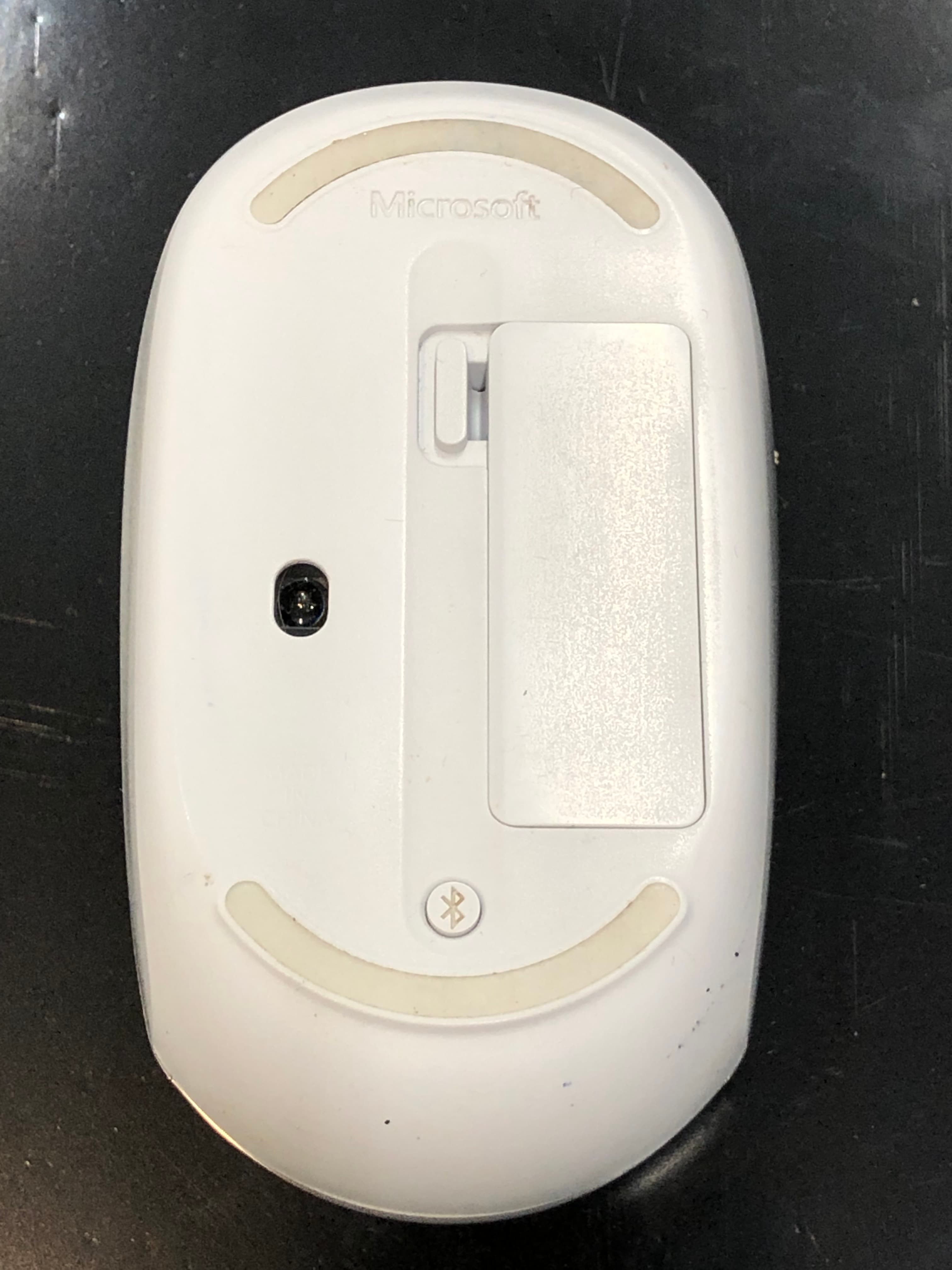 Microsoft Bluetooth Mouse White Pre-Owned - Thumbnail 3