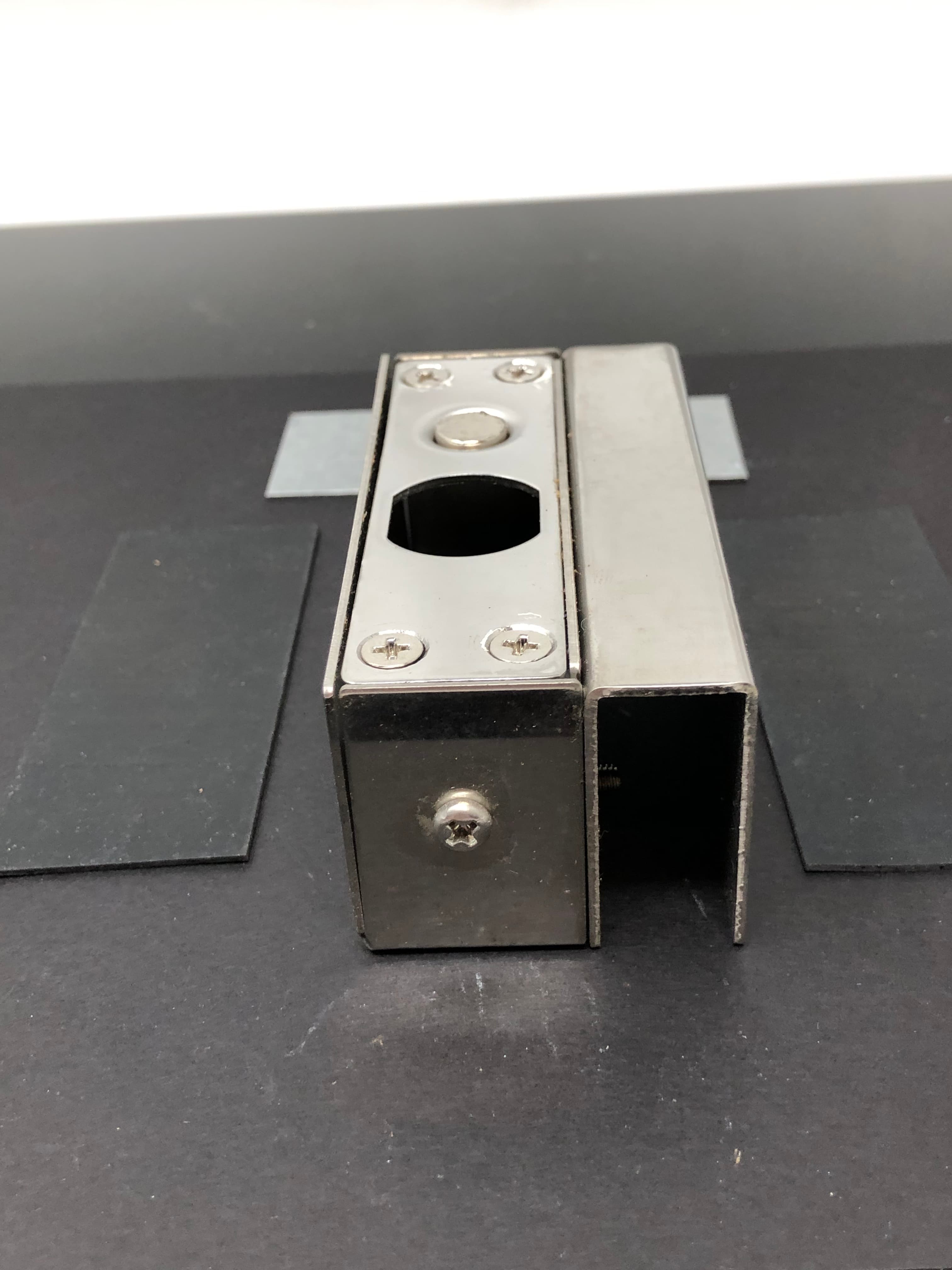 VI-800L Electronic Bolt Lock Bracket - New, Secure Door Locking System - Thumbnail 3