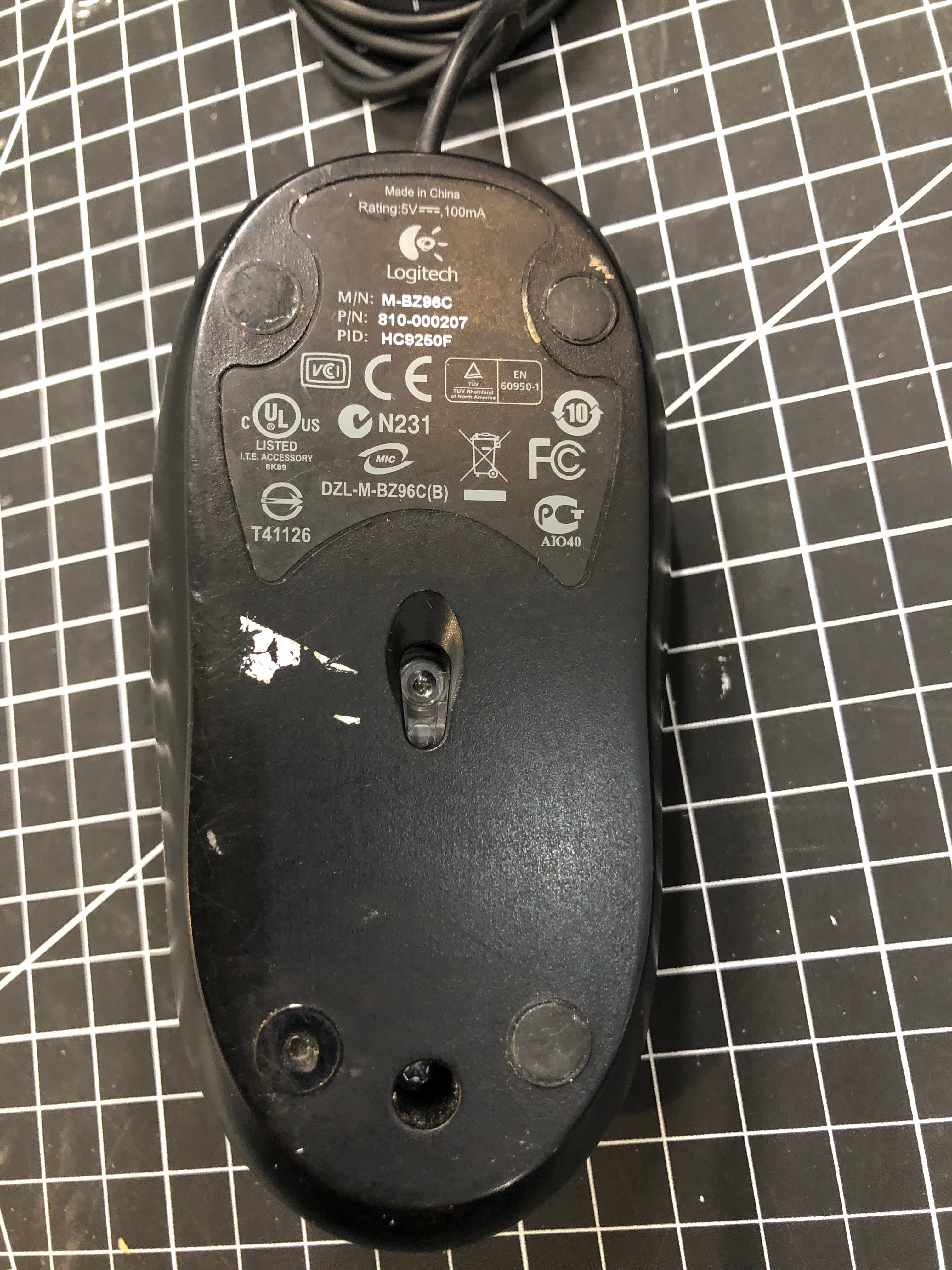 Logitech M-BZ96C Wired Optical Mouse USB Black Pre-Owned - Thumbnail 2