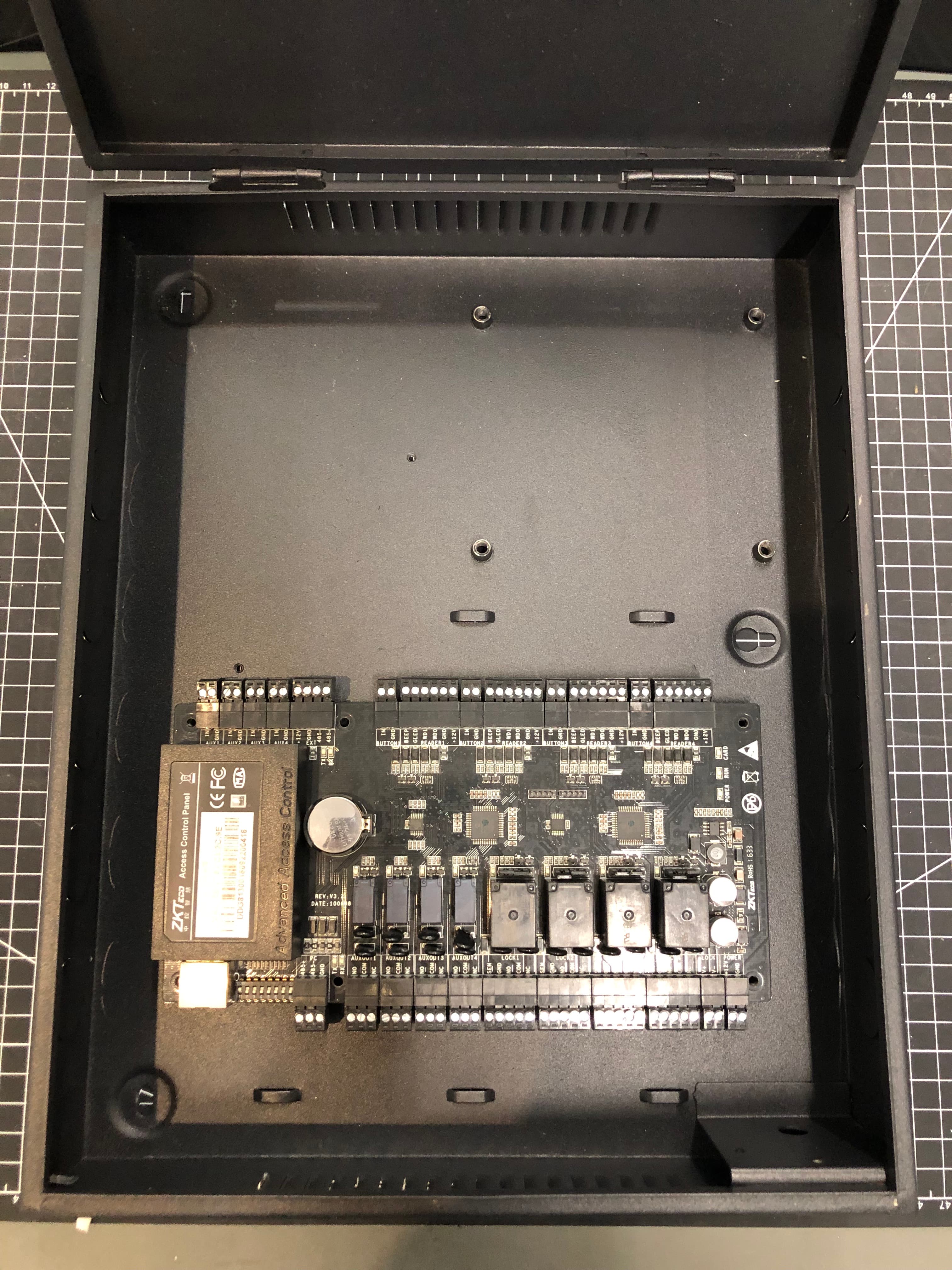 ZKTeco C3-400 Access Control Panel - New, Secure Entry System - Thumbnail 7