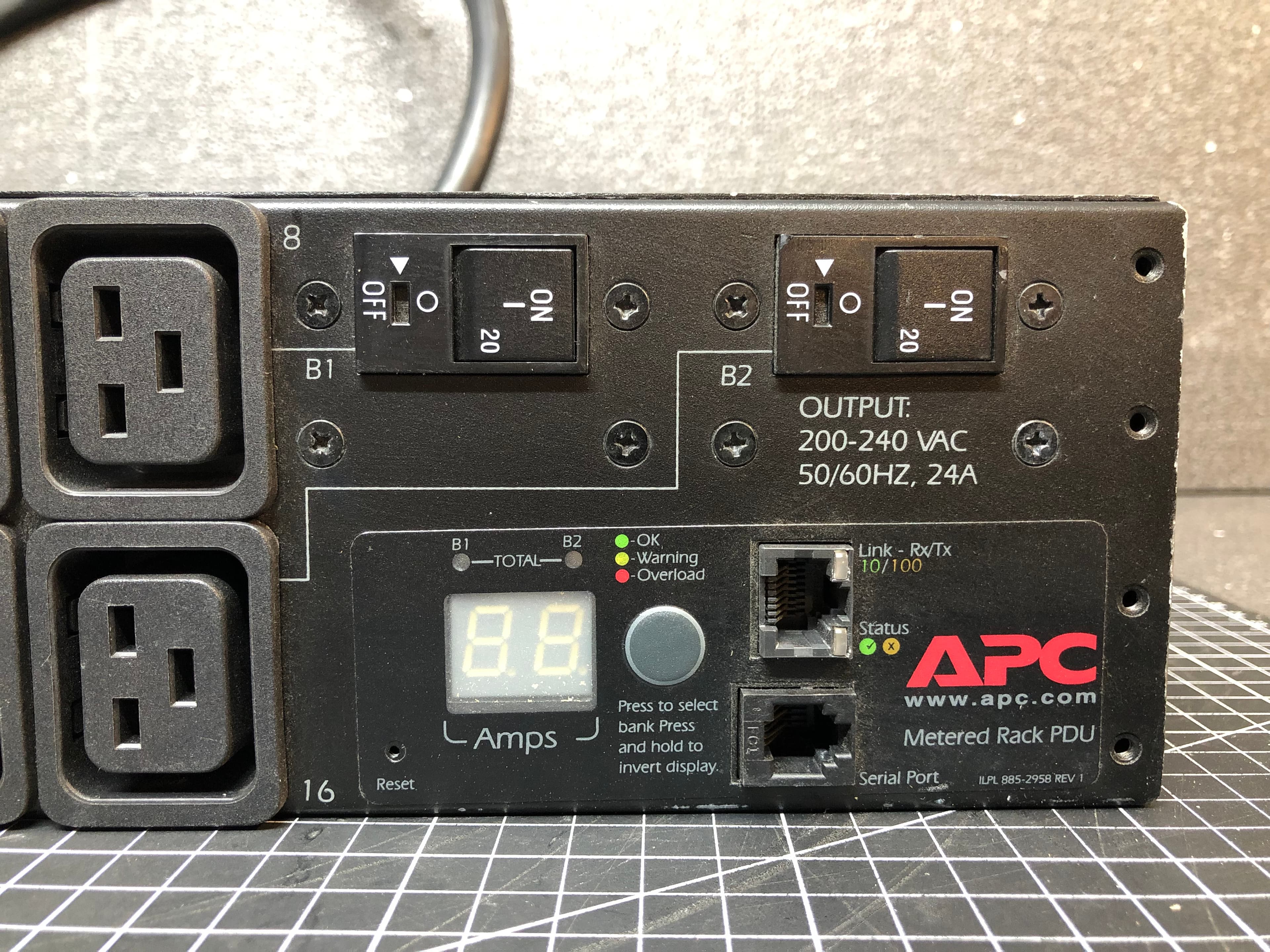 APC AP7811 Metered Rack PDU 24A 200-240V 16 Outlets Pre-Owned - Thumbnail 2