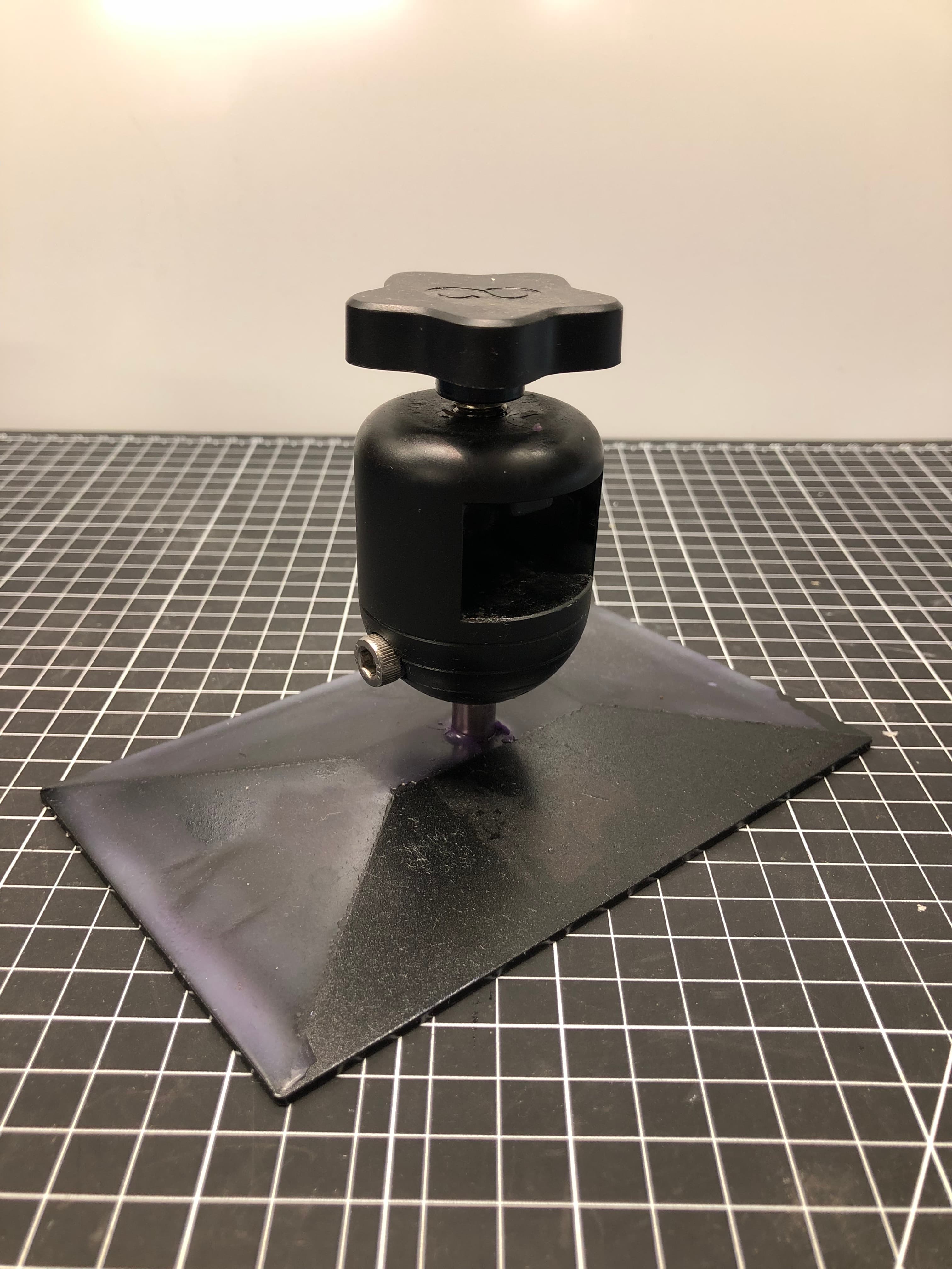 ELEGOO Mars 3 3D Printer 227x227x438.5mm Pre-Owned - Thumbnail 16