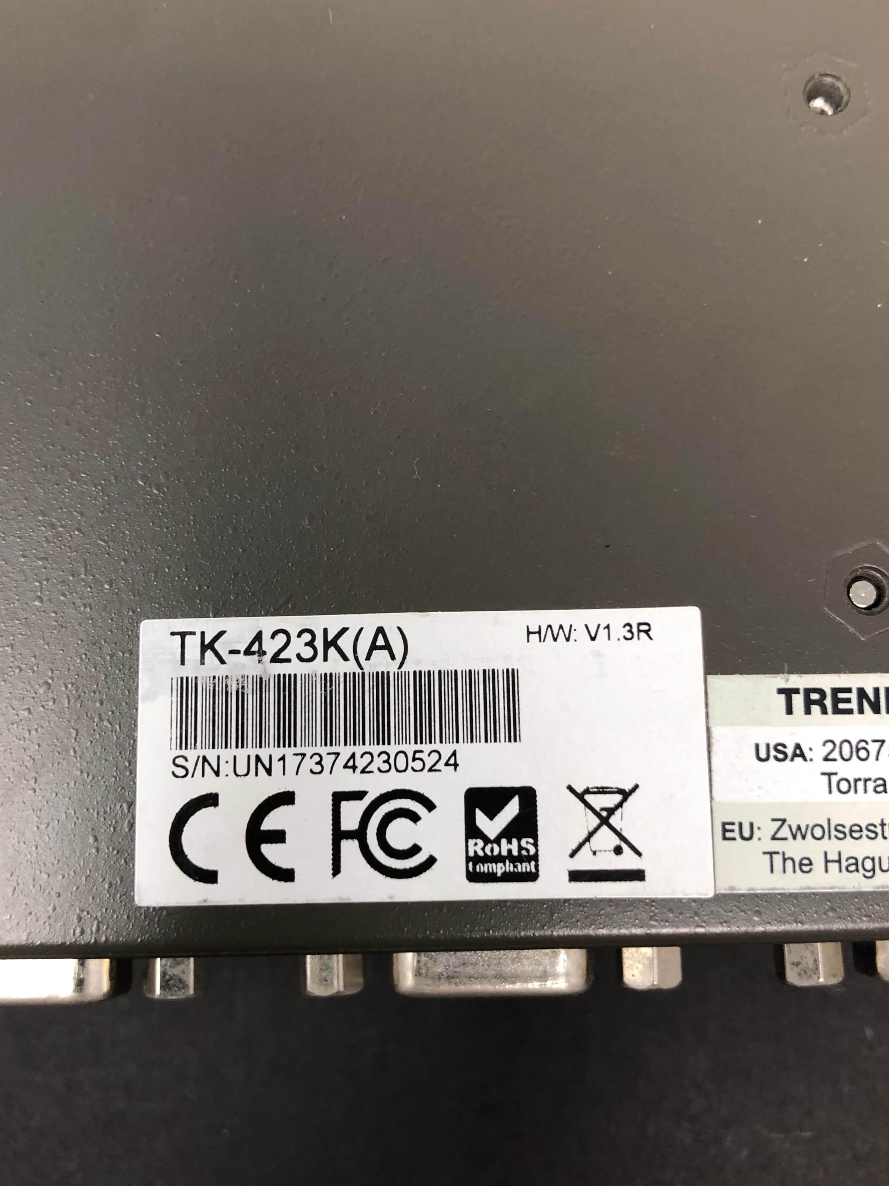 4-Port USB / PS/2 KVM Switch Kit w/ Audio - Thumbnail 2