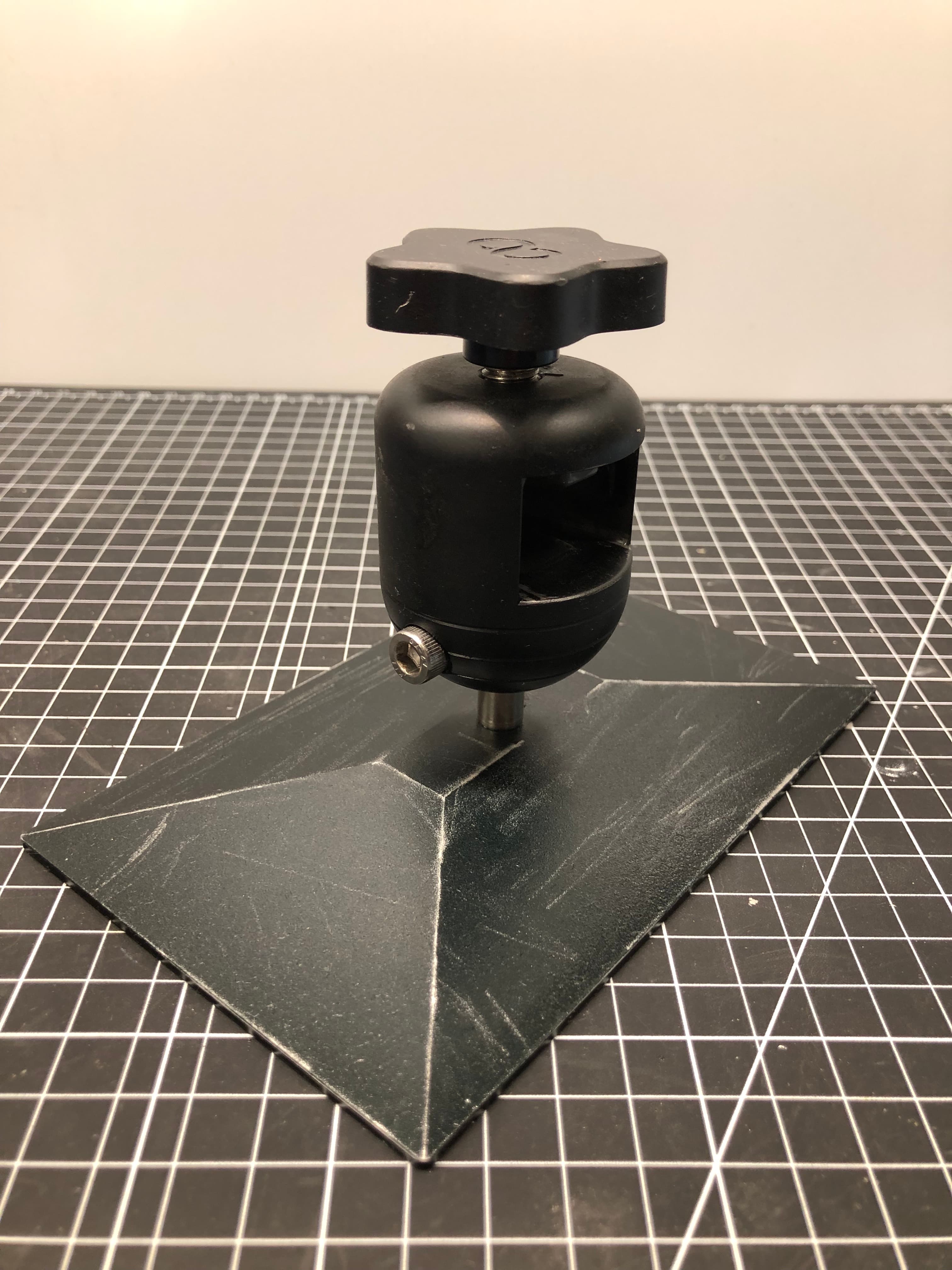 ELEGOO Mars 3 3D Printer 227x227x438.5mm Pre-Owned - Thumbnail 15