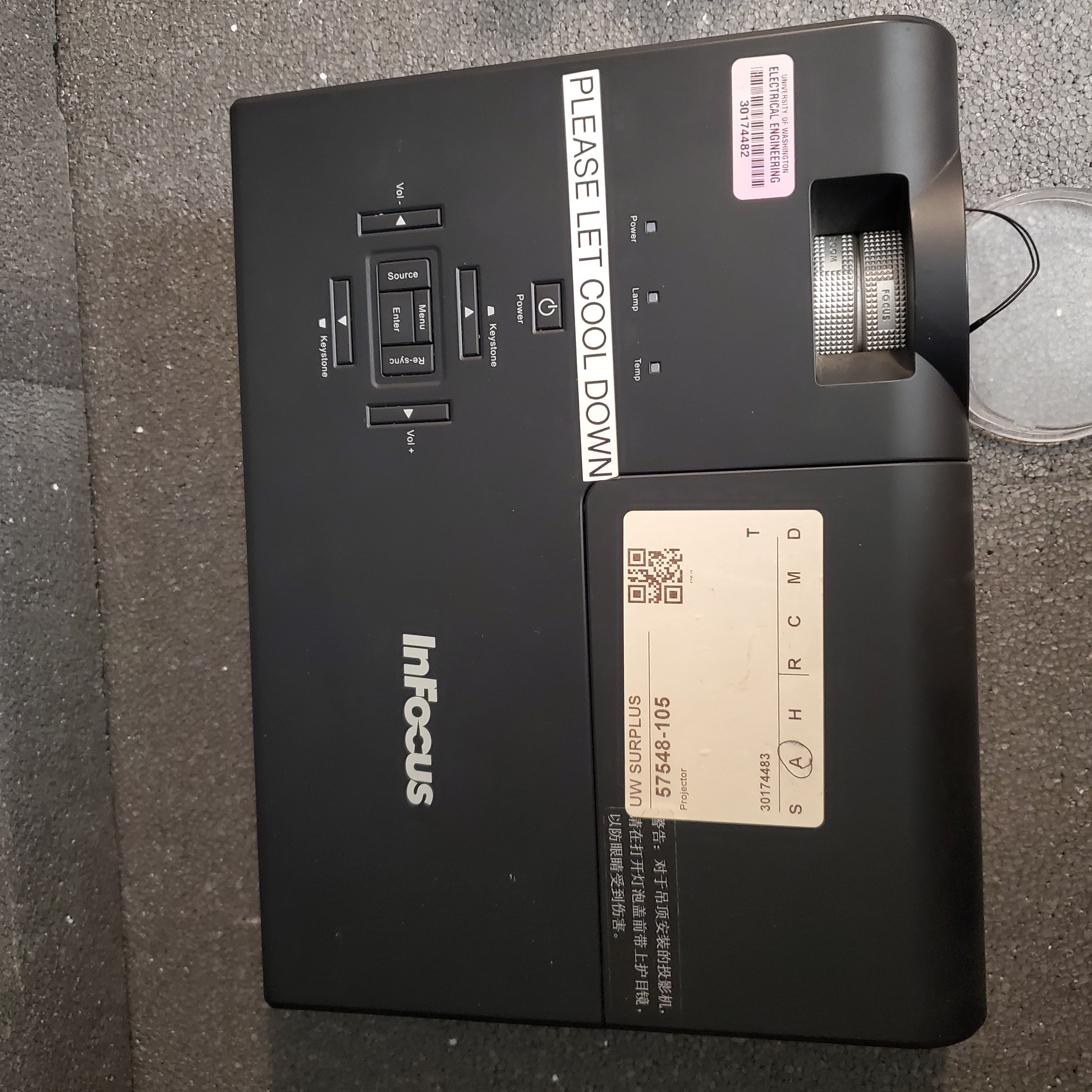 InFocus IN3134a Projector 3000 Lumens 1080p HDMI VGA Pre-Owned - Thumbnail 3