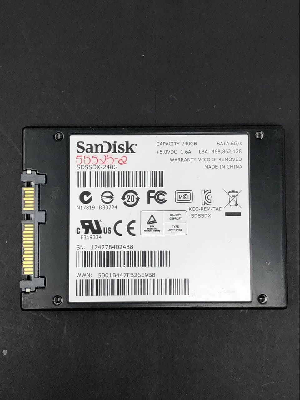 SanDisk Extreme SSD 240GB SATA 6Gb/s Pre-Owned - Thumbnail 2