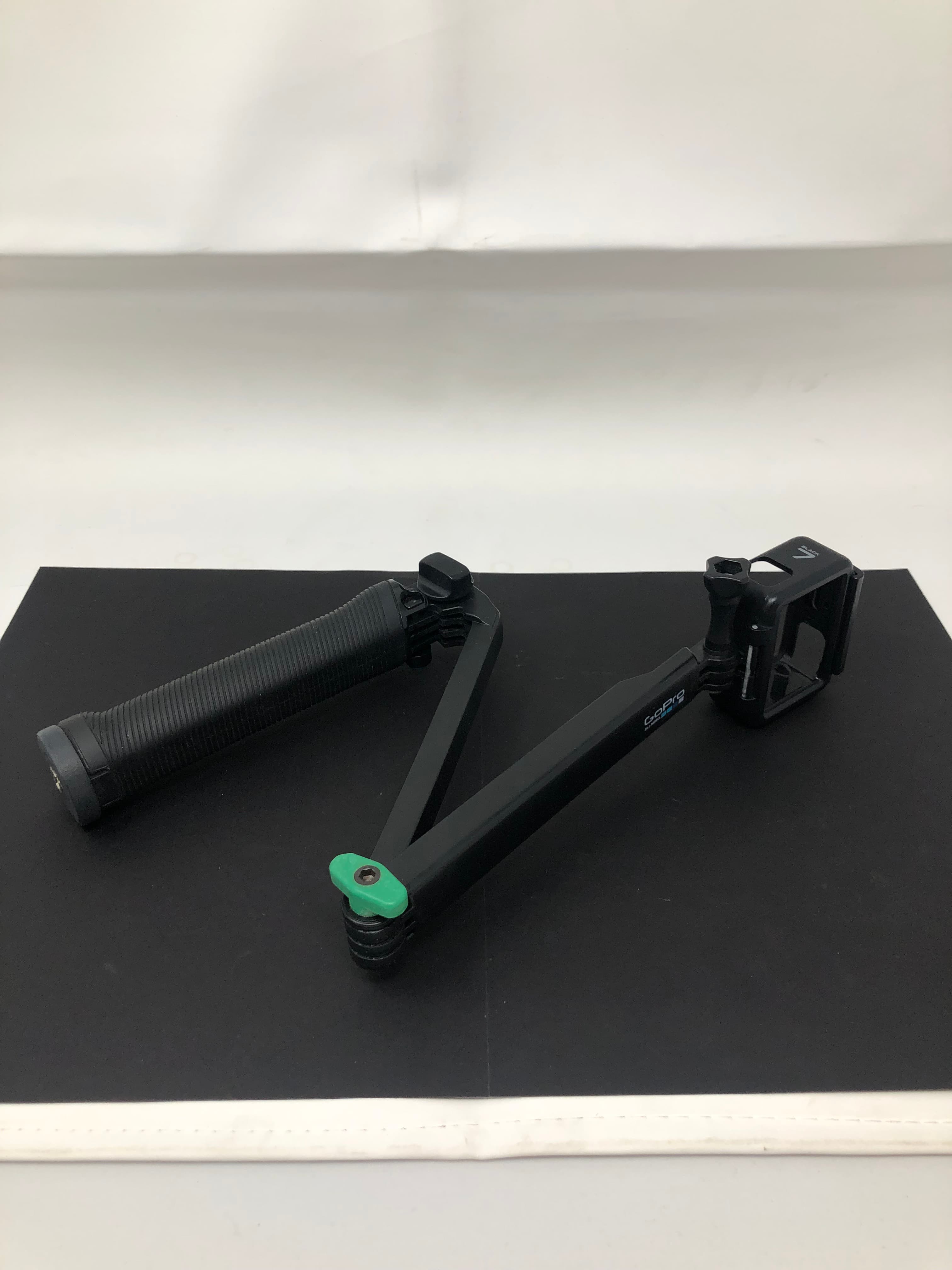 GoPro Hero 7 Black Frame Mount with 3-Way Grip Arm Pre-Owned - Thumbnail 6