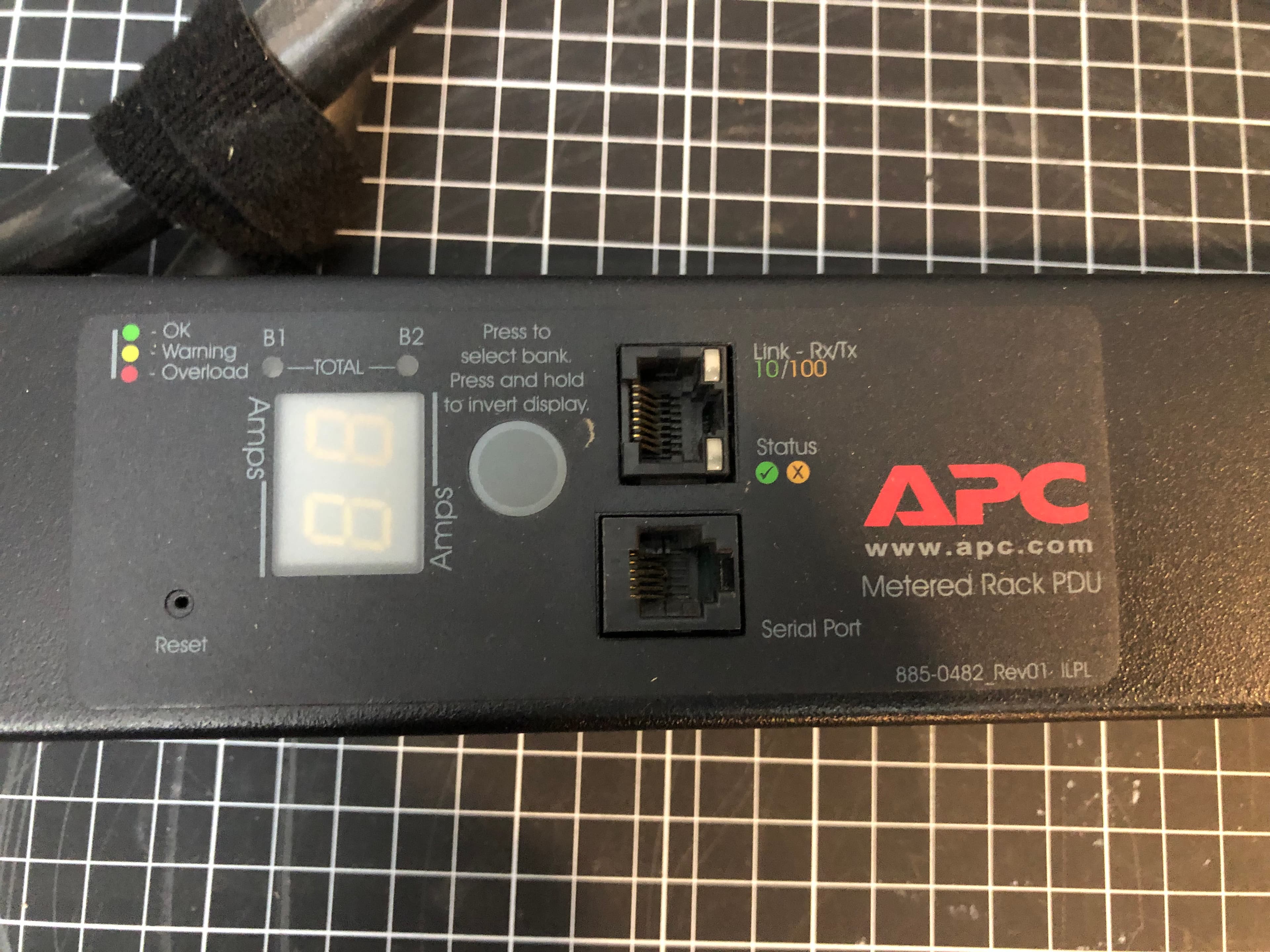 APC AP8853 Metered Rack PDU 20 Outlets Pre-Owned - Thumbnail 4