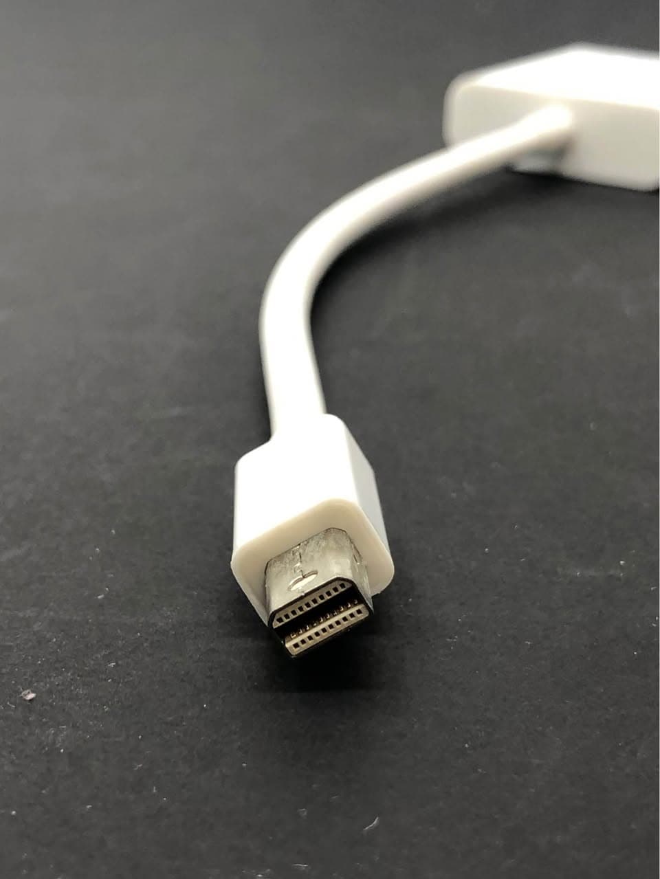 Mini DisplayPort to DVI Adapter Cable 6" White Pre-Owned - Thumbnail 3