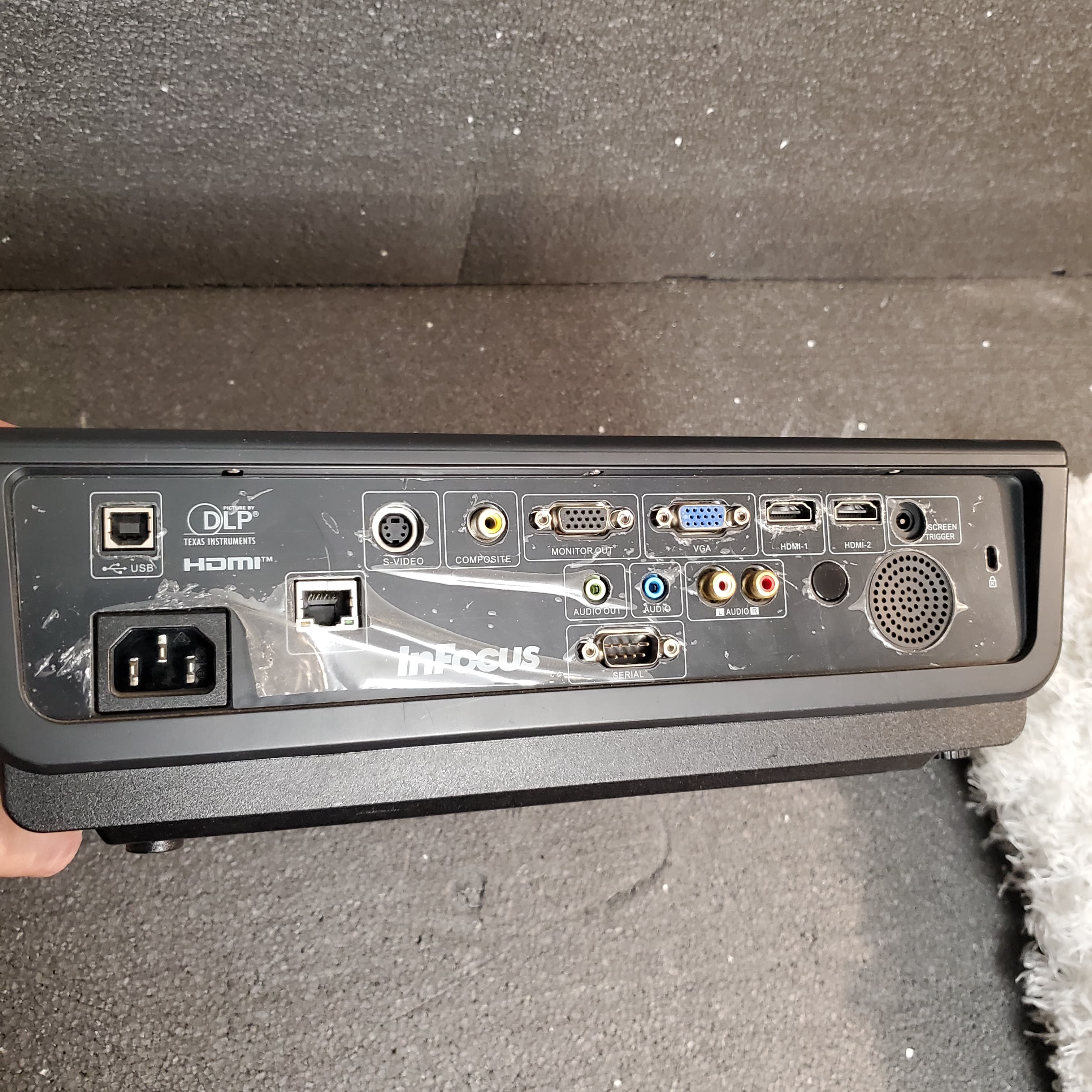 InFocus IN3134a Projector 3000 Lumens 1080p HDMI VGA Pre-Owned - Thumbnail 4