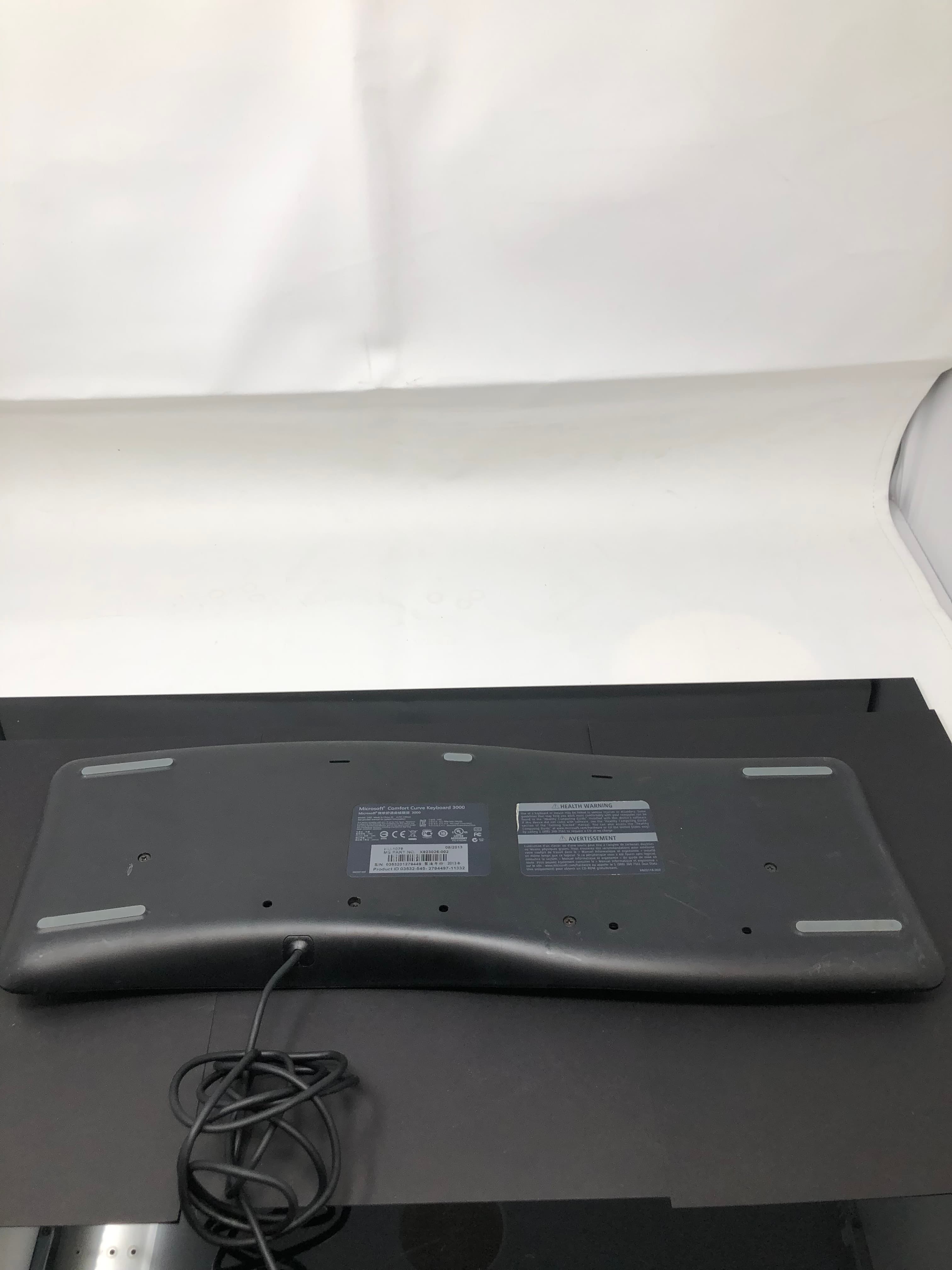 Microsoft Comfort Curve Keyboard 3000 Wired USB Black Pre-Owned - Thumbnail 4