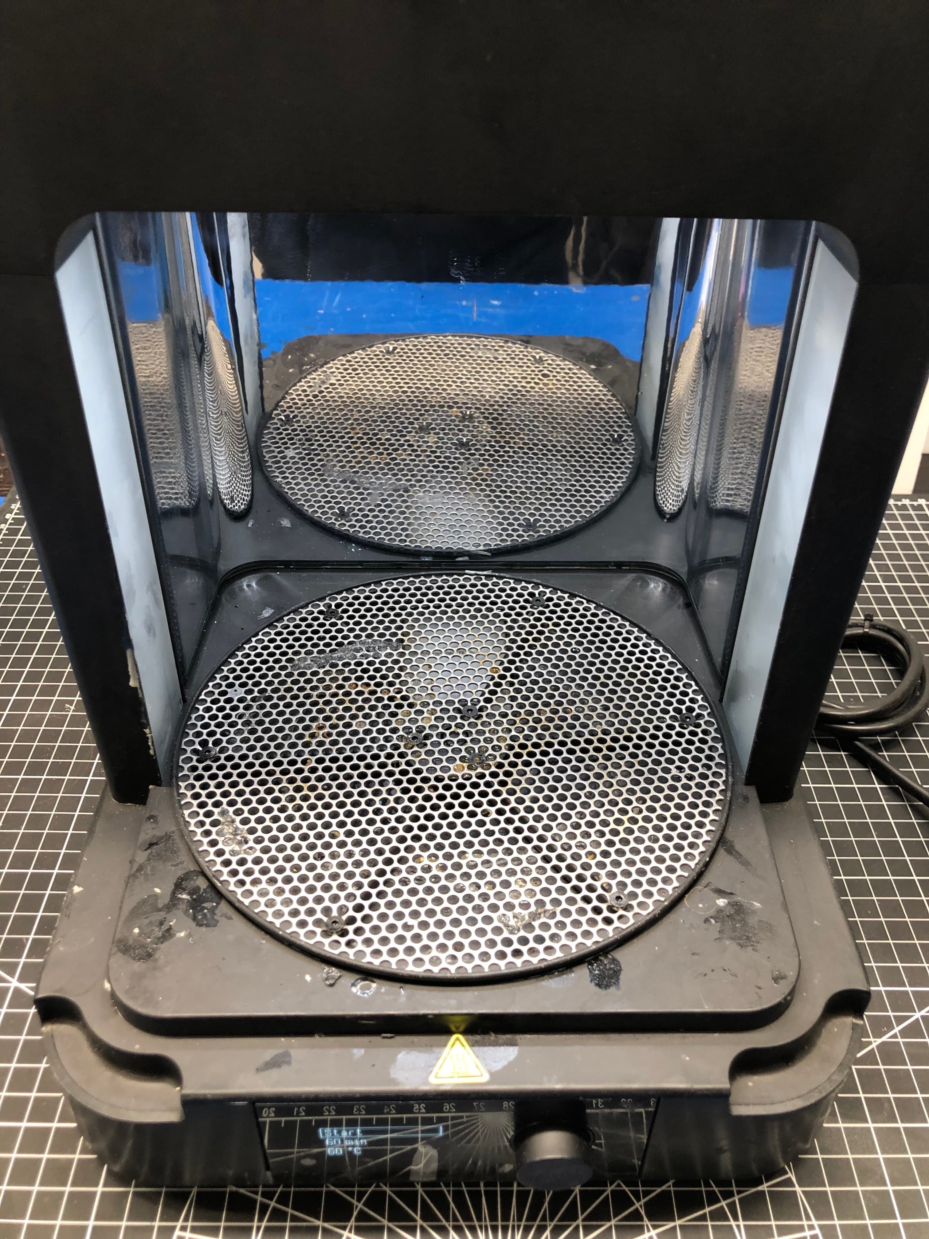 Formlabs Form Cure 3D Printer UV Post-Processing Unit Pre-Owned - Thumbnail 3