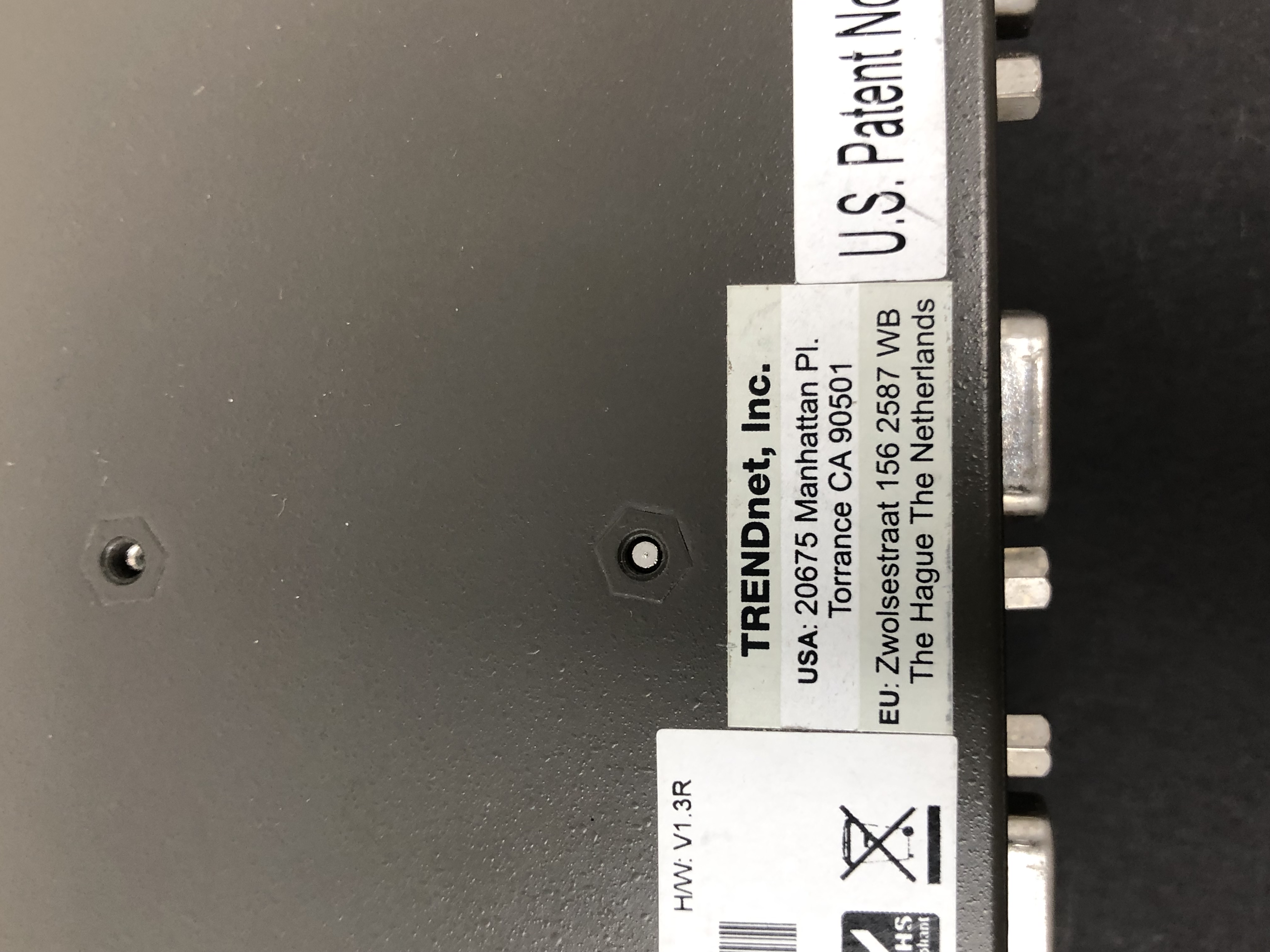 4-Port USB / PS/2 KVM Switch Kit w/ Audio - Thumbnail 2