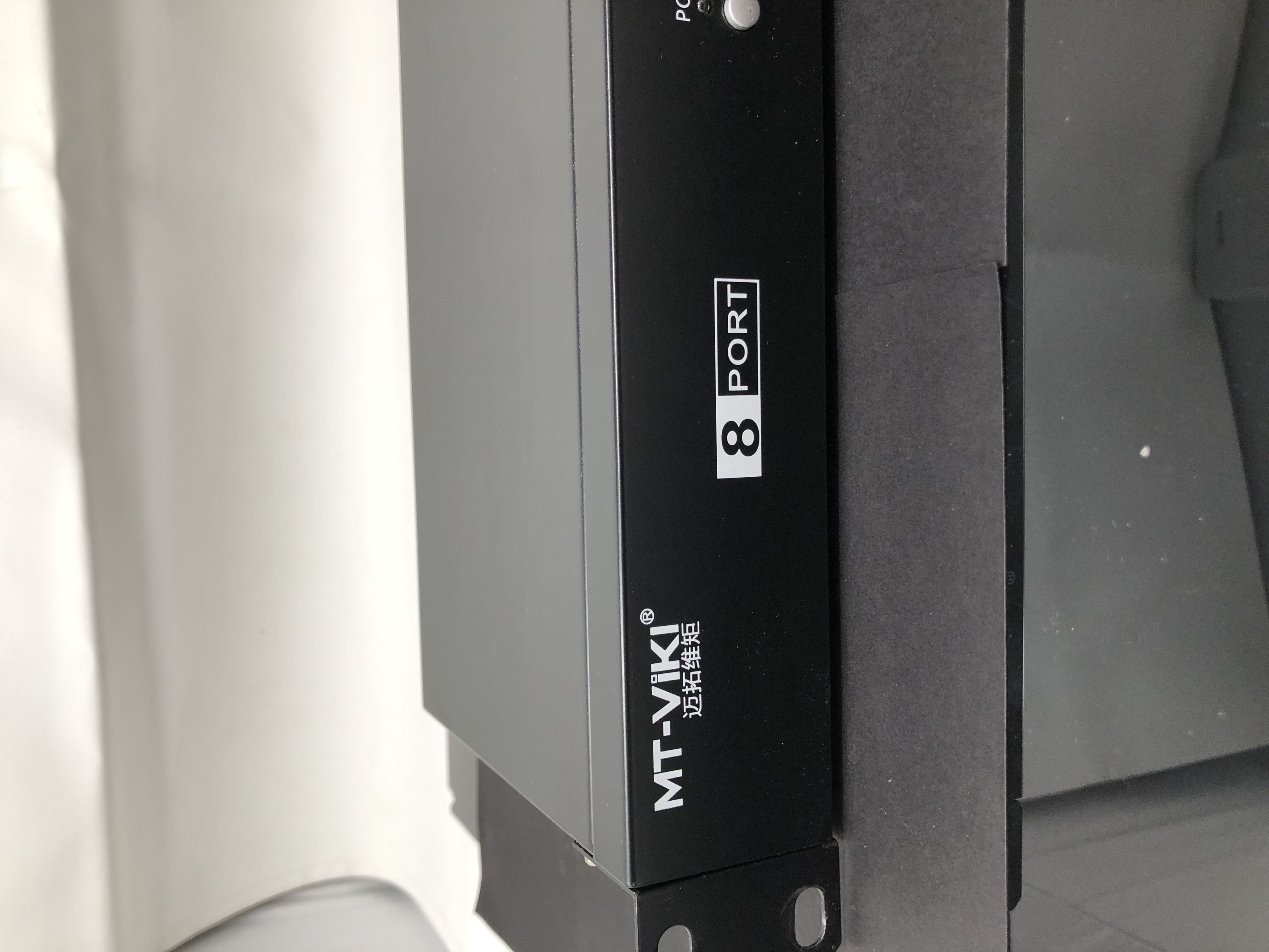 MT-VIKI 8 Port Smart USB KVM Switch Pre-Owned - Thumbnail 5