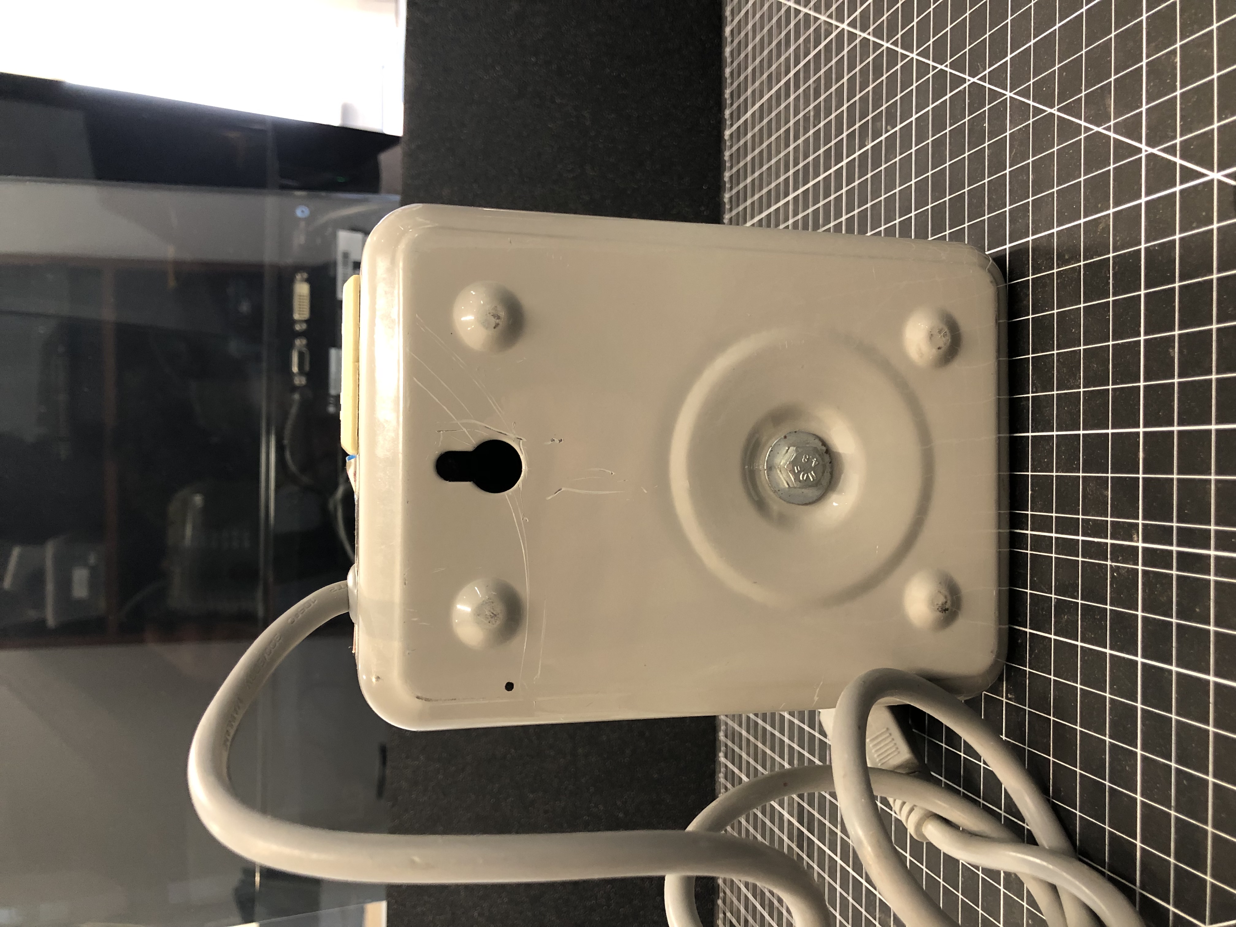 Foshan TM333-500VA Power Transformer 110V to 220V Pre-Owned - Thumbnail 4